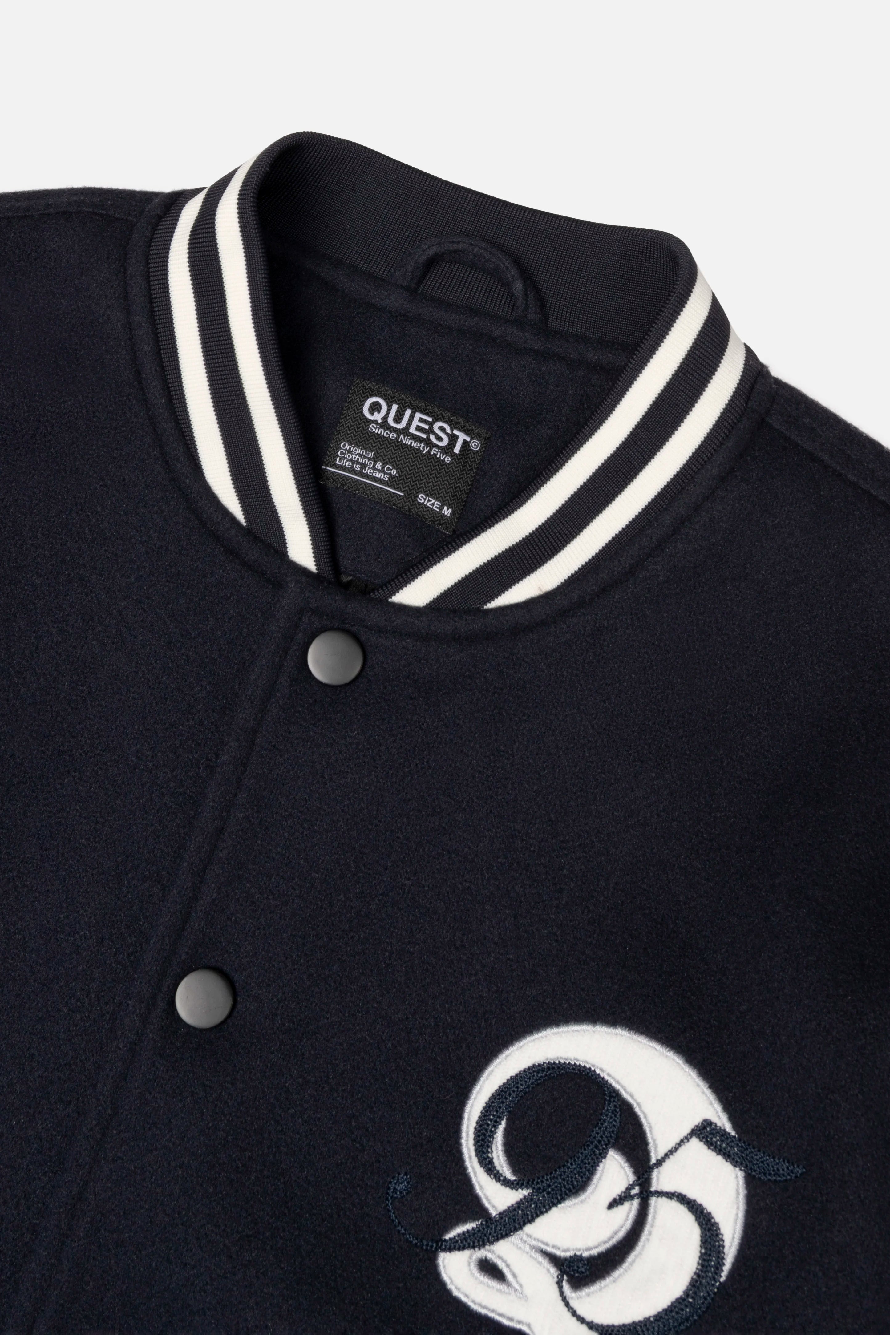 CHAQUETA BOMBER COLOR AZUL OSCURO