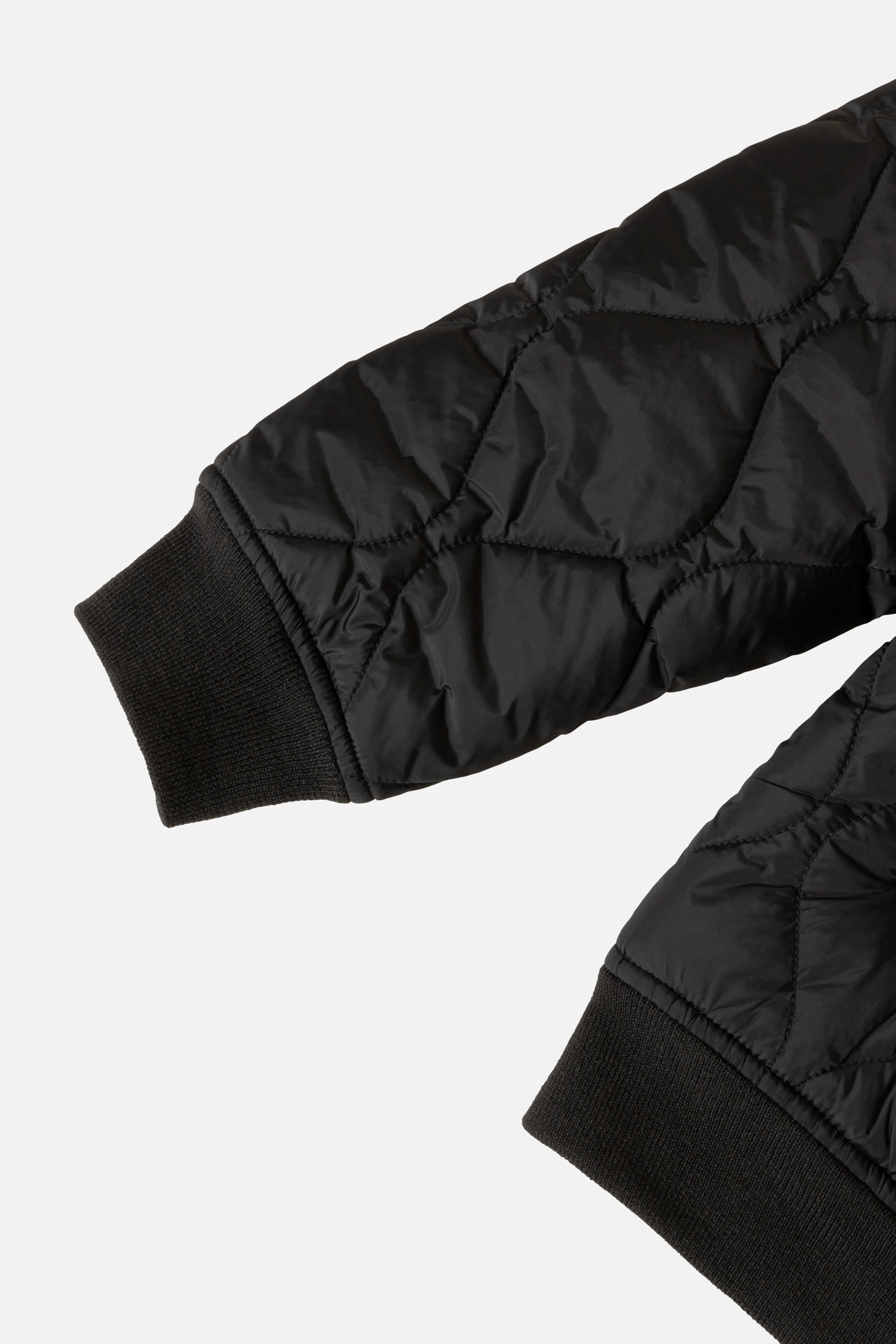 CHAQUETA BOMBER COLOR NEGRO