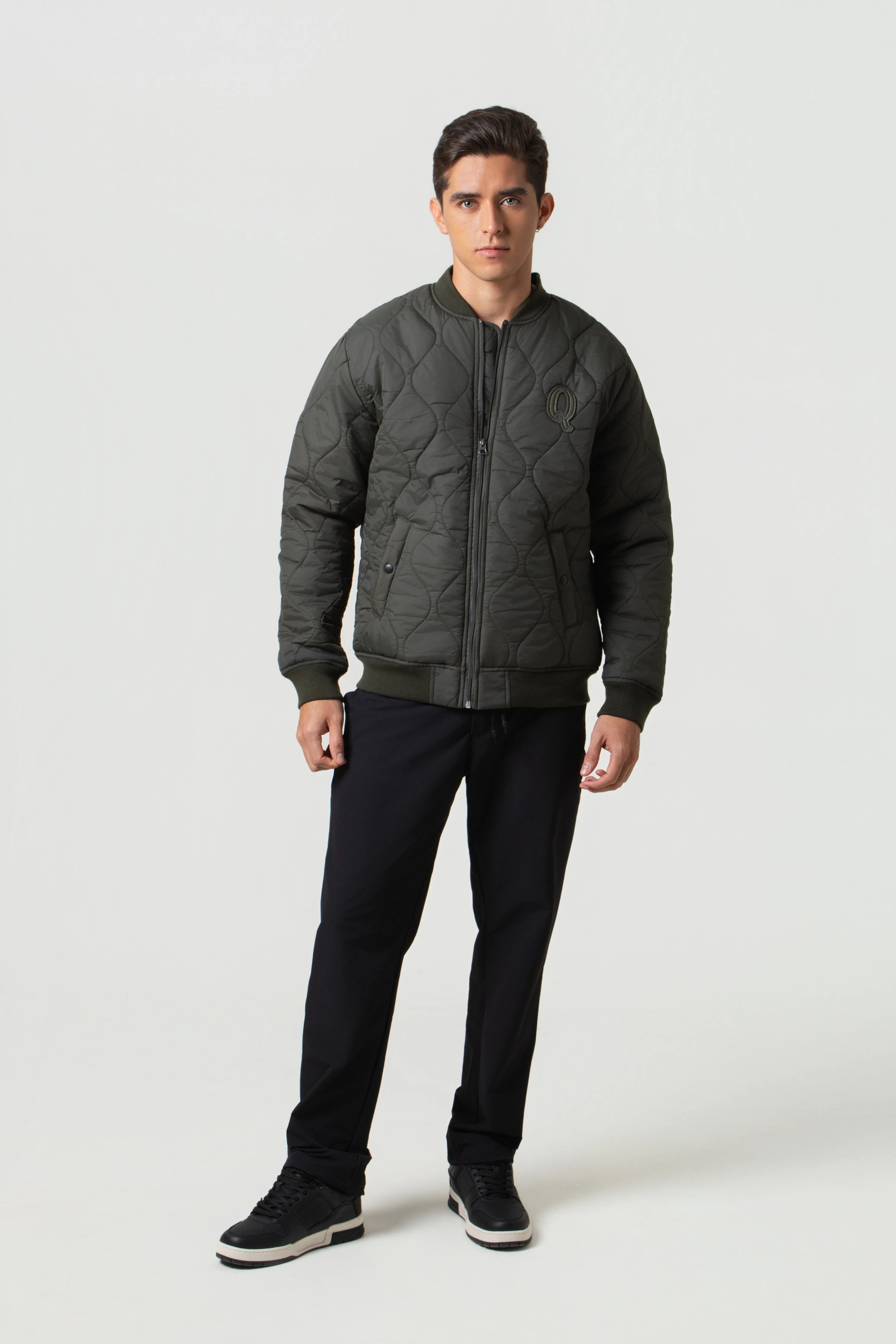 CHAQUETA BOMBER COLOR VERDE MILITAR