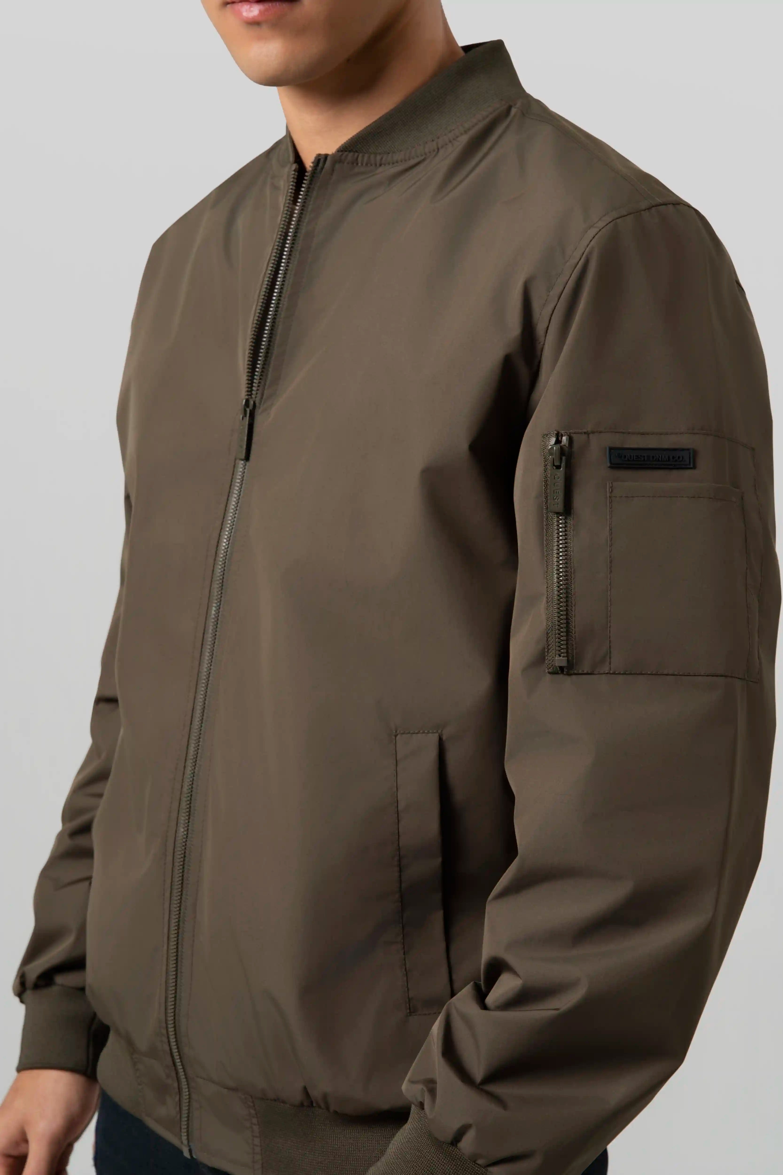 CHAQUETA BOMBER COLOR DARK OLIVA