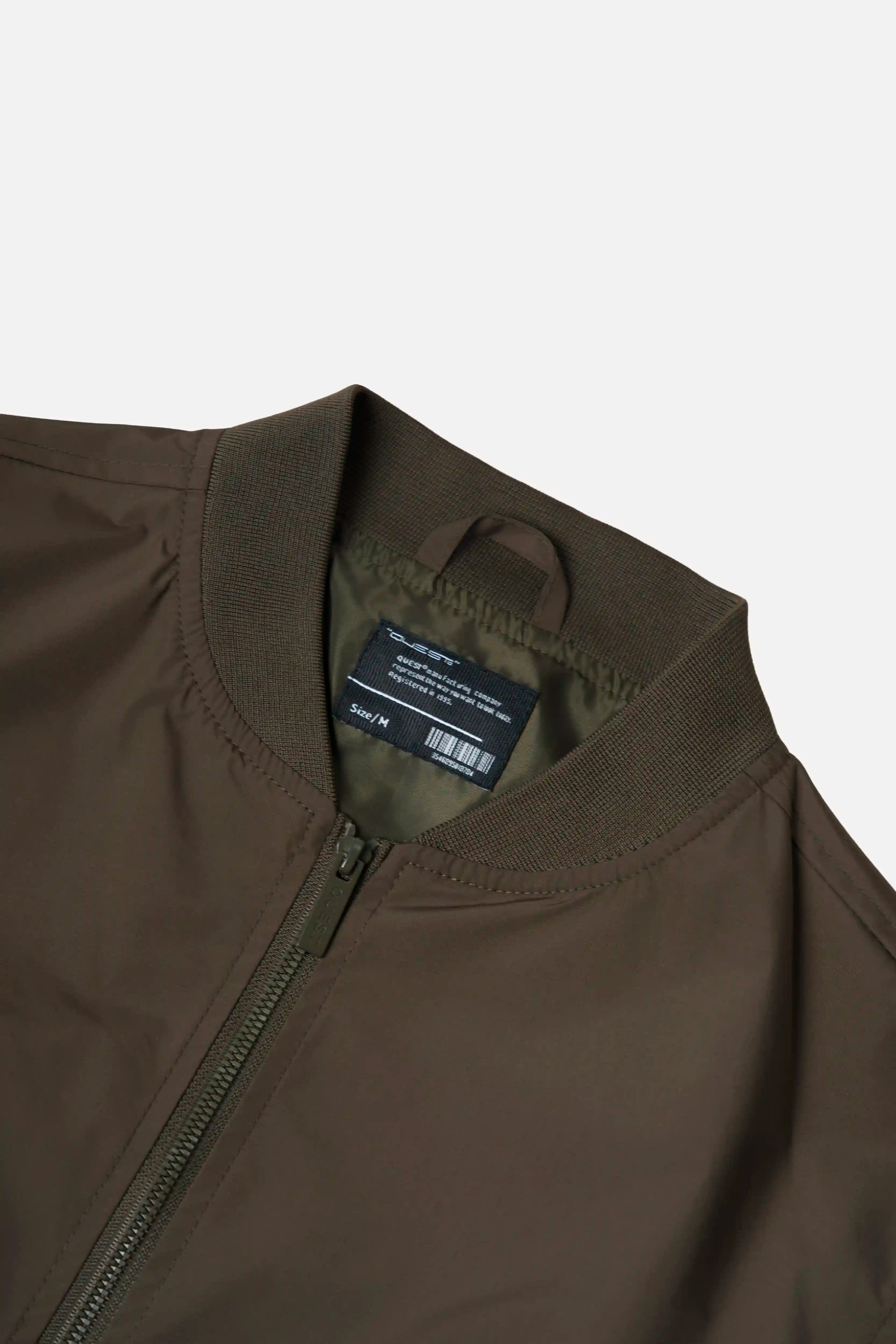 CHAQUETA BOMBER COLOR DARK OLIVA