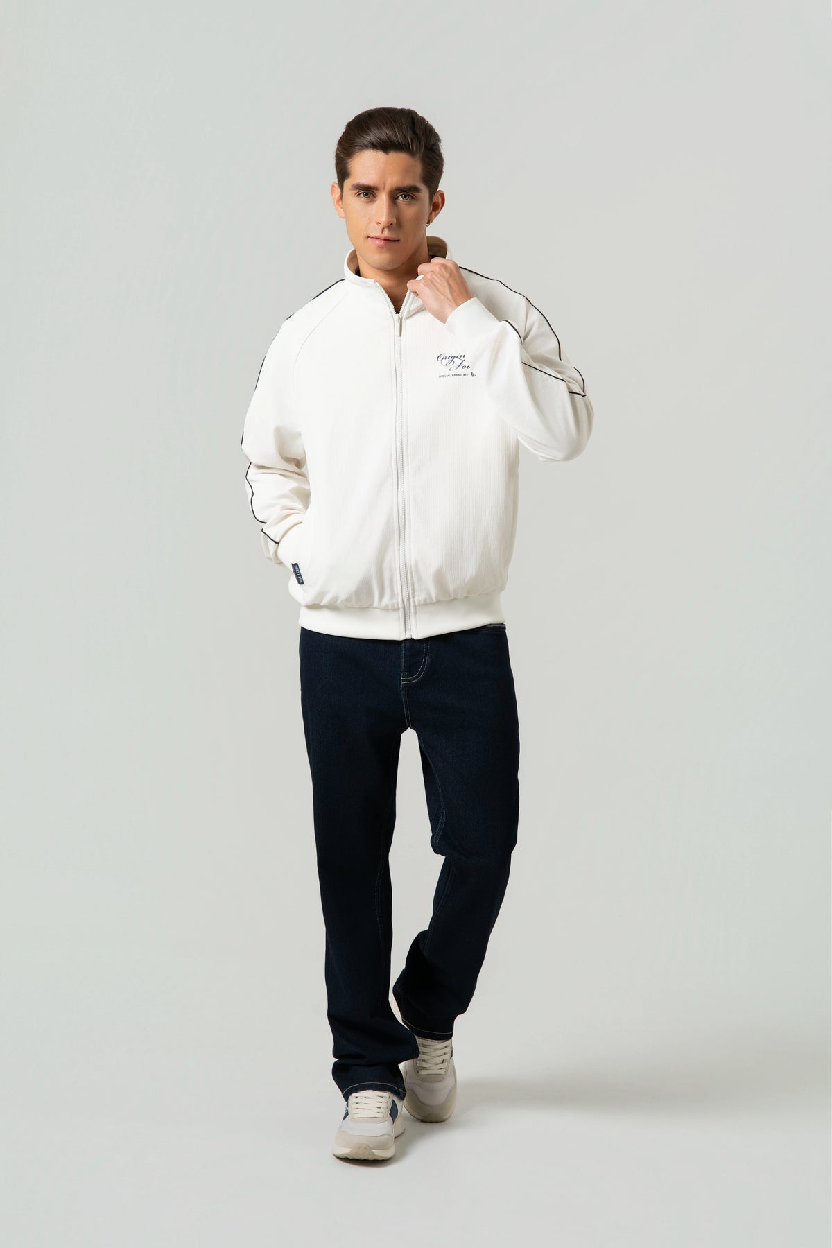 CHAQUETA BOMBER COLOR IVORY