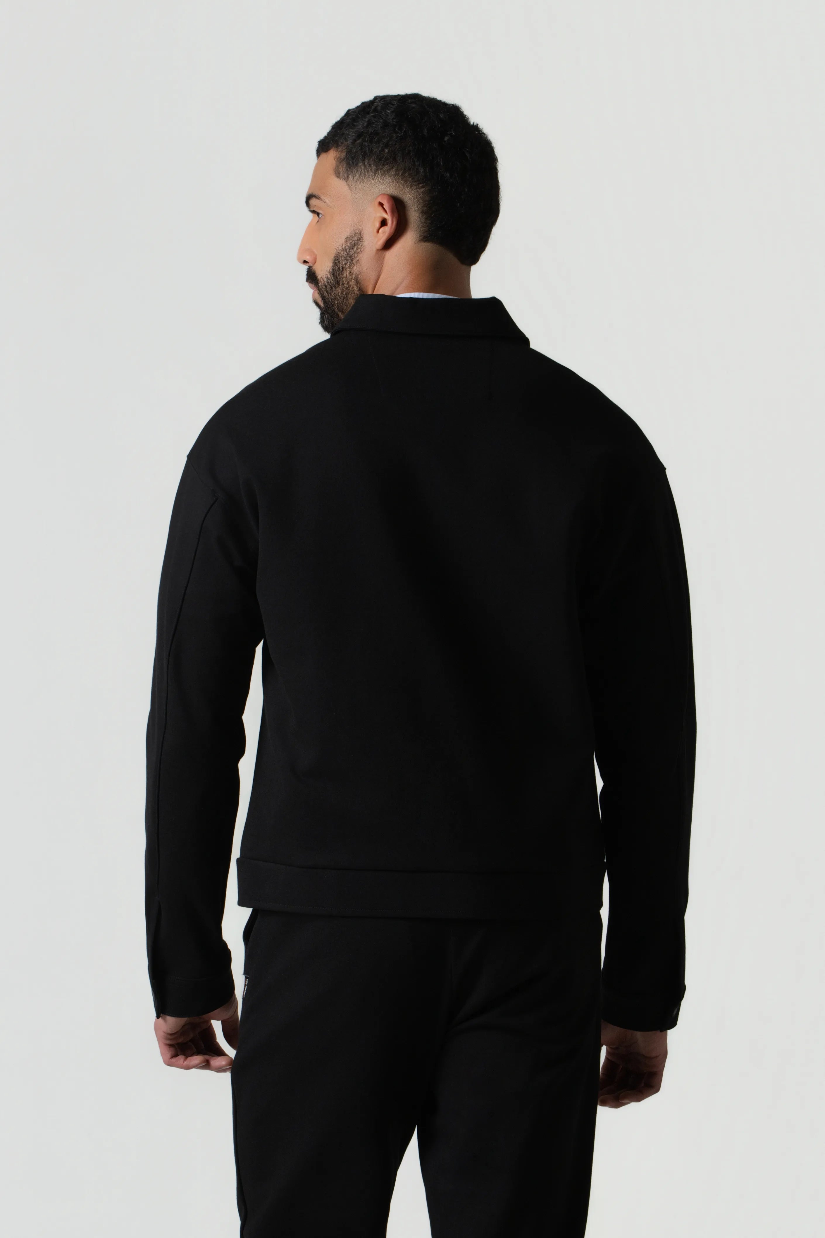 CHAQUETA BOMBER COLOR NEGRO