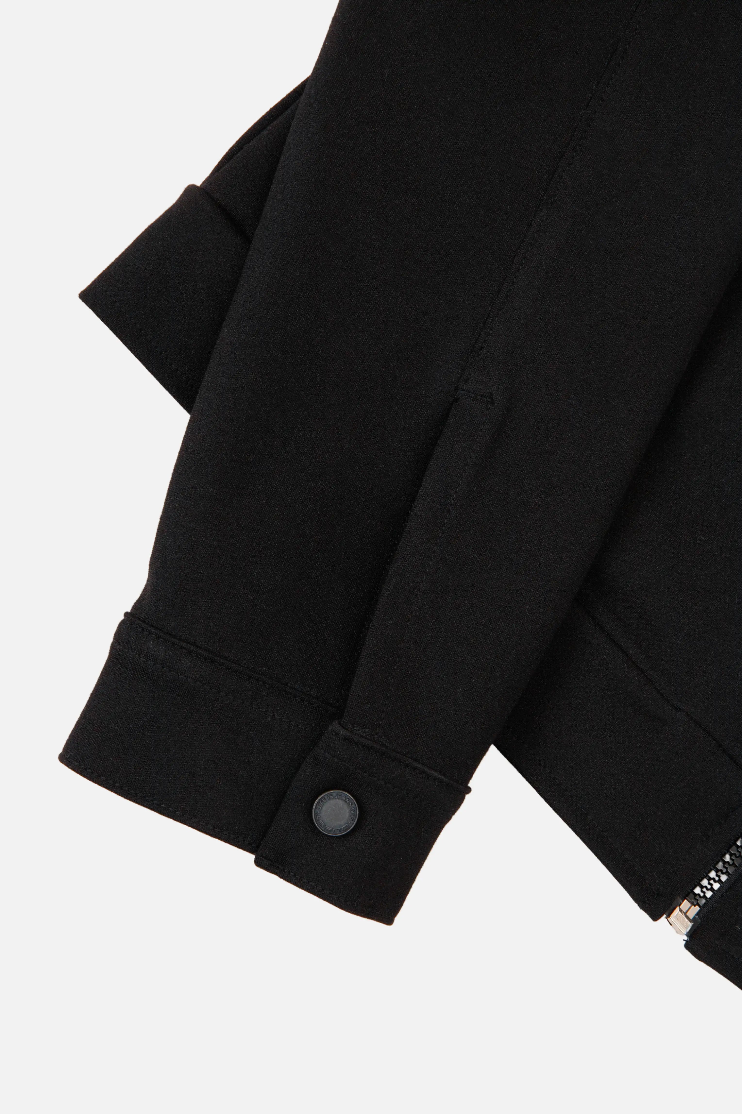 CHAQUETA BOMBER COLOR NEGRO