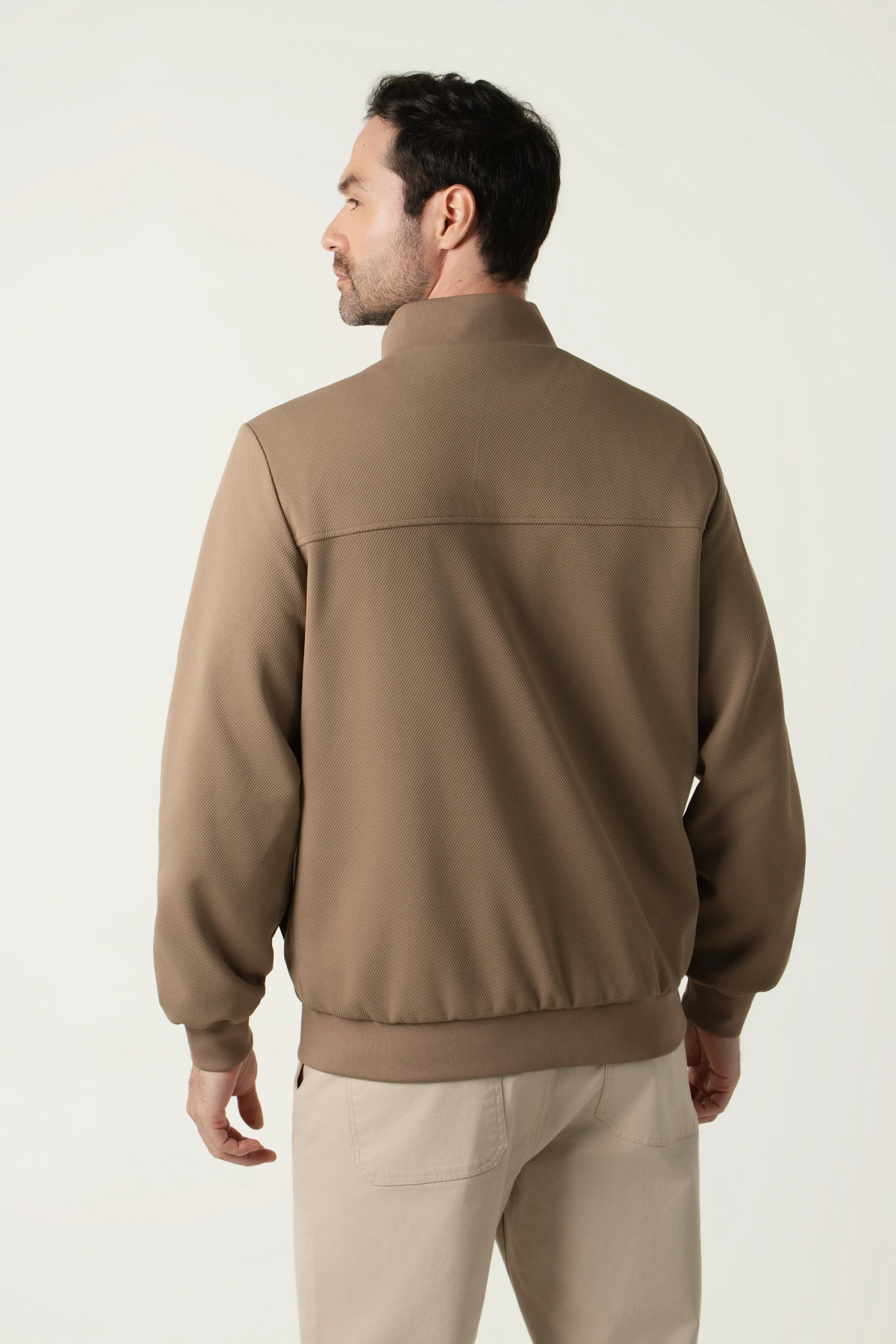 CHAQUETA BOMBER COLOR SAFARI
