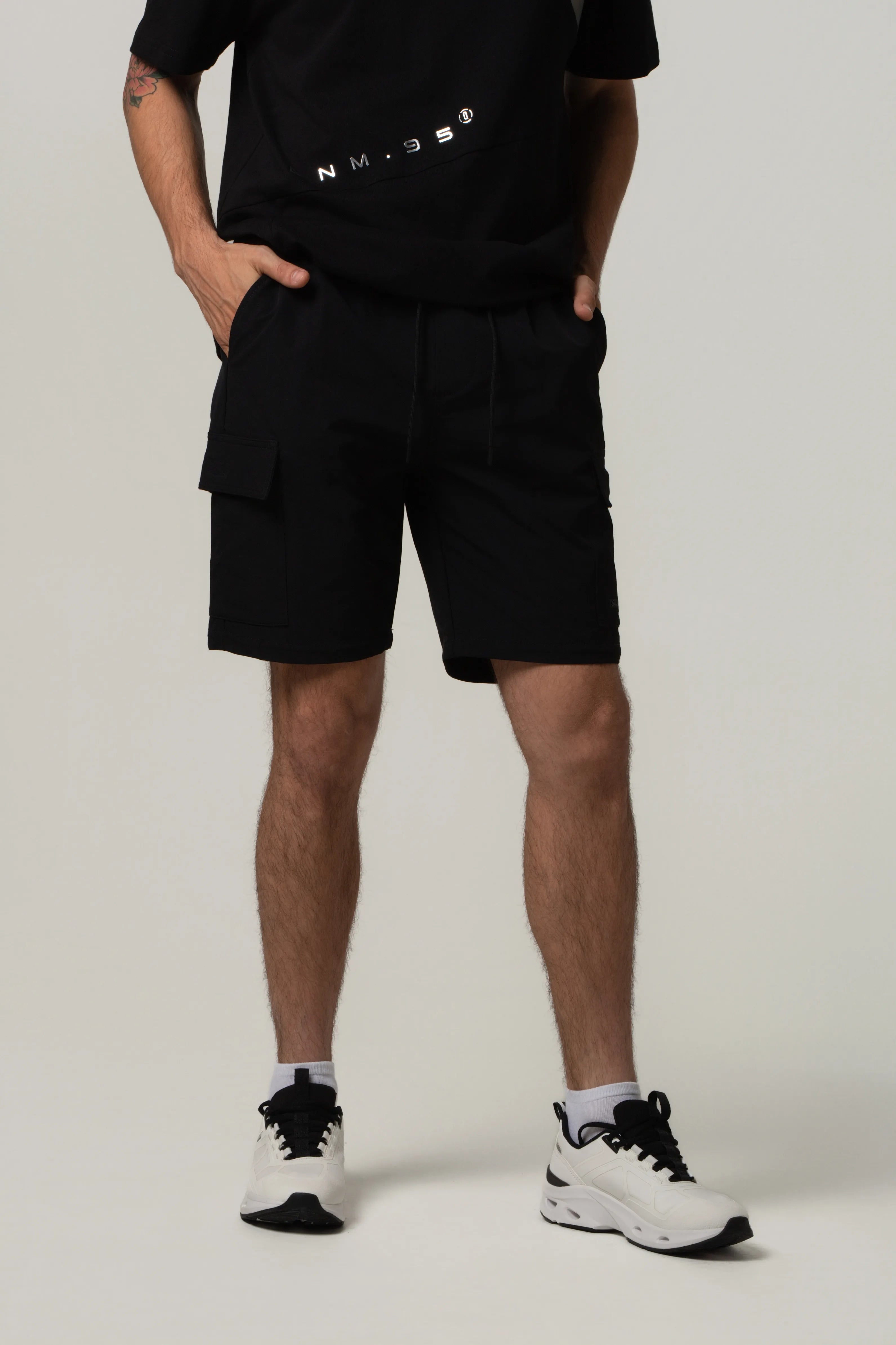 BERMUDA CARGO COLOR NEGRO