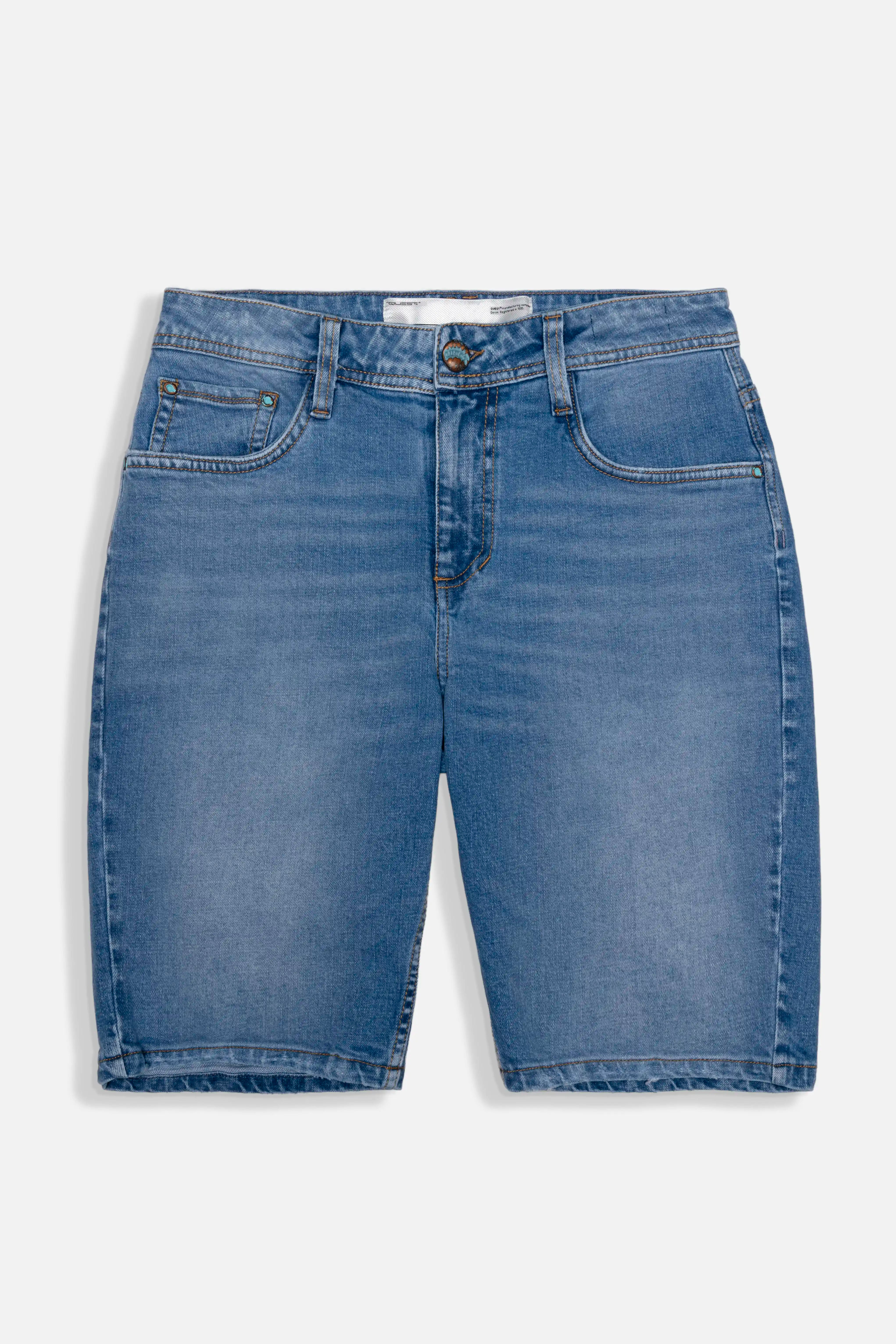 BERMUDA 5 BOLSILLOS COLOR AZUL CLARO