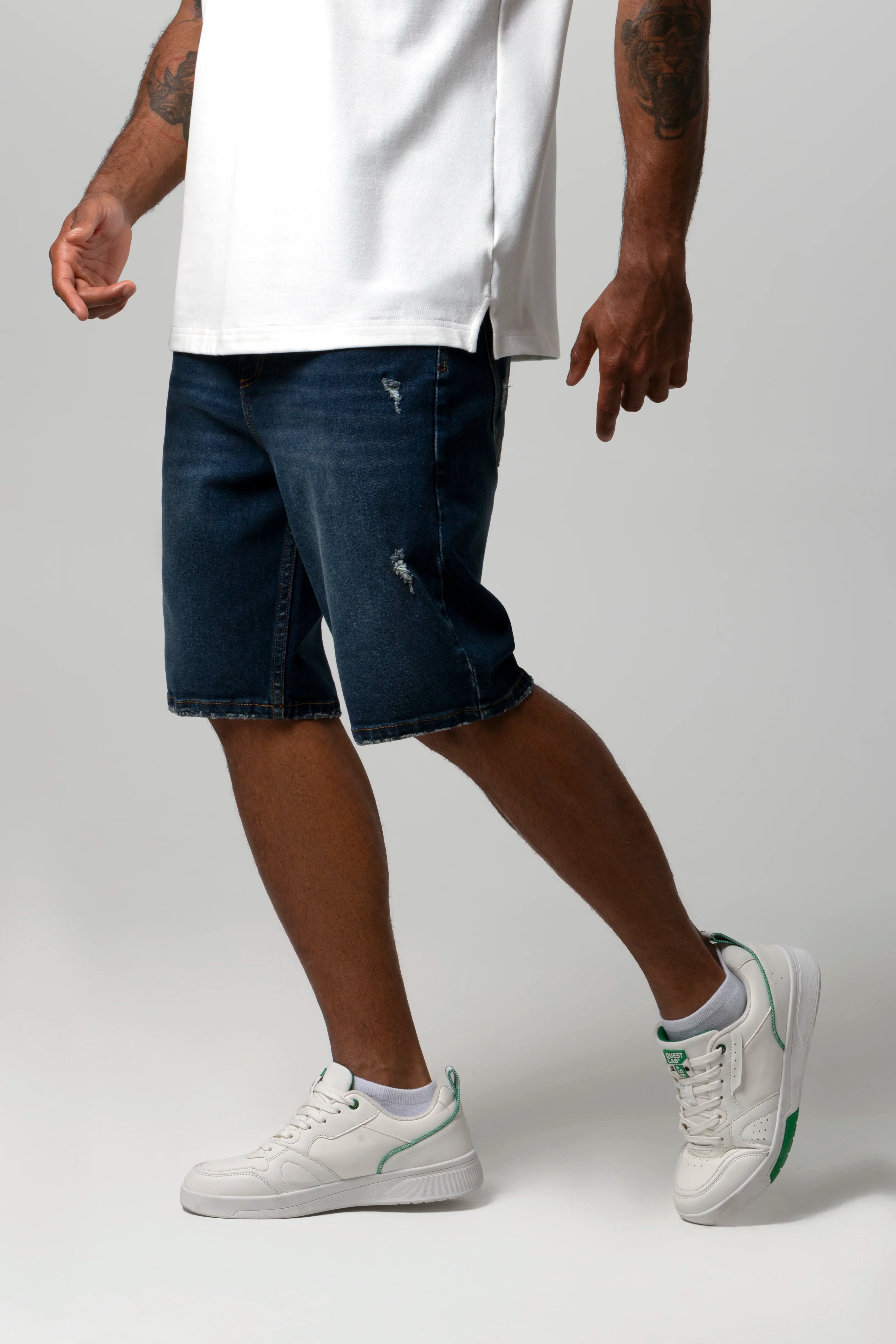 BERMUDA 5 BOLSILLOS COLOR AZUL OSCURO