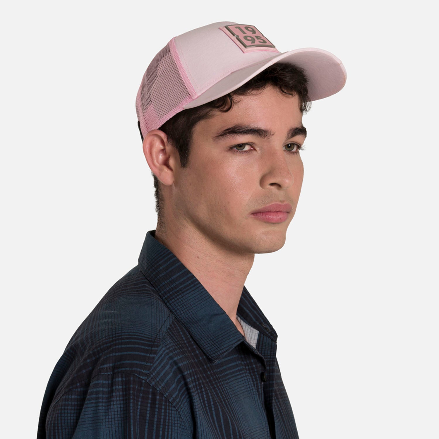 GORRA CAMIONERA COLOR ROSADO EMPOLVADO