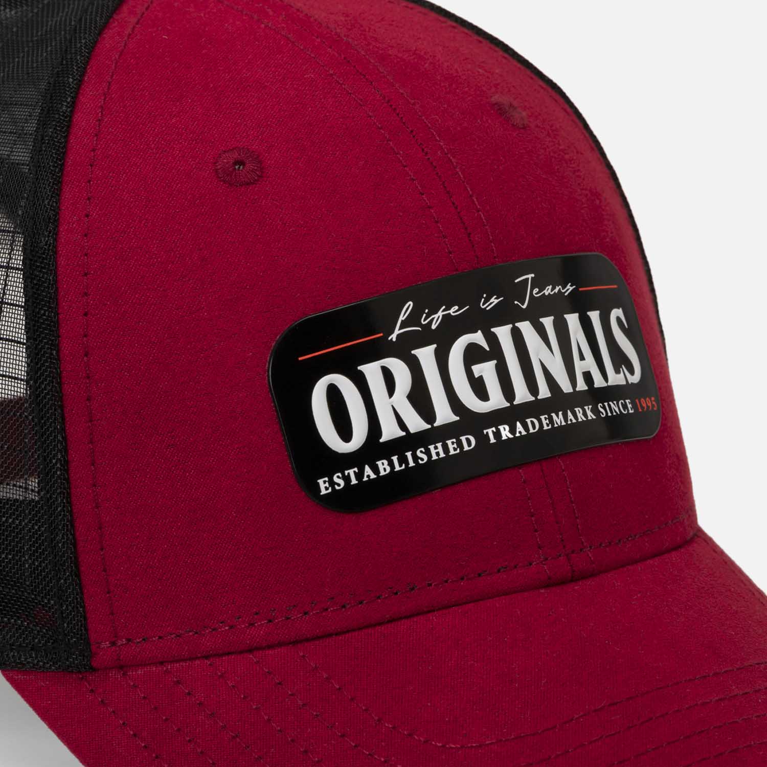 GORRA BEISBOLERA COLOR ROJO OSCURO