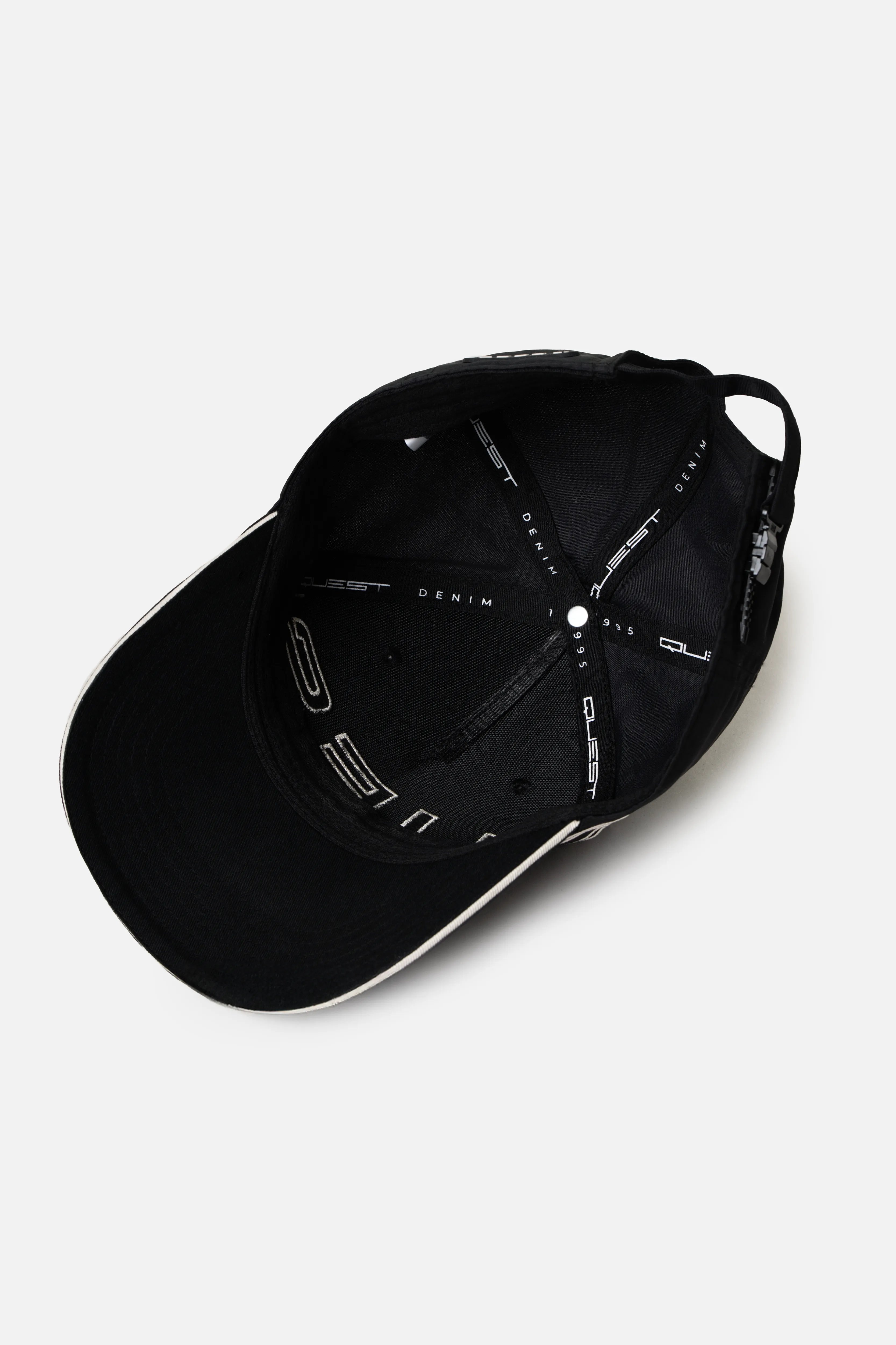 GORRA CAMIONERA COLOR NEGRO