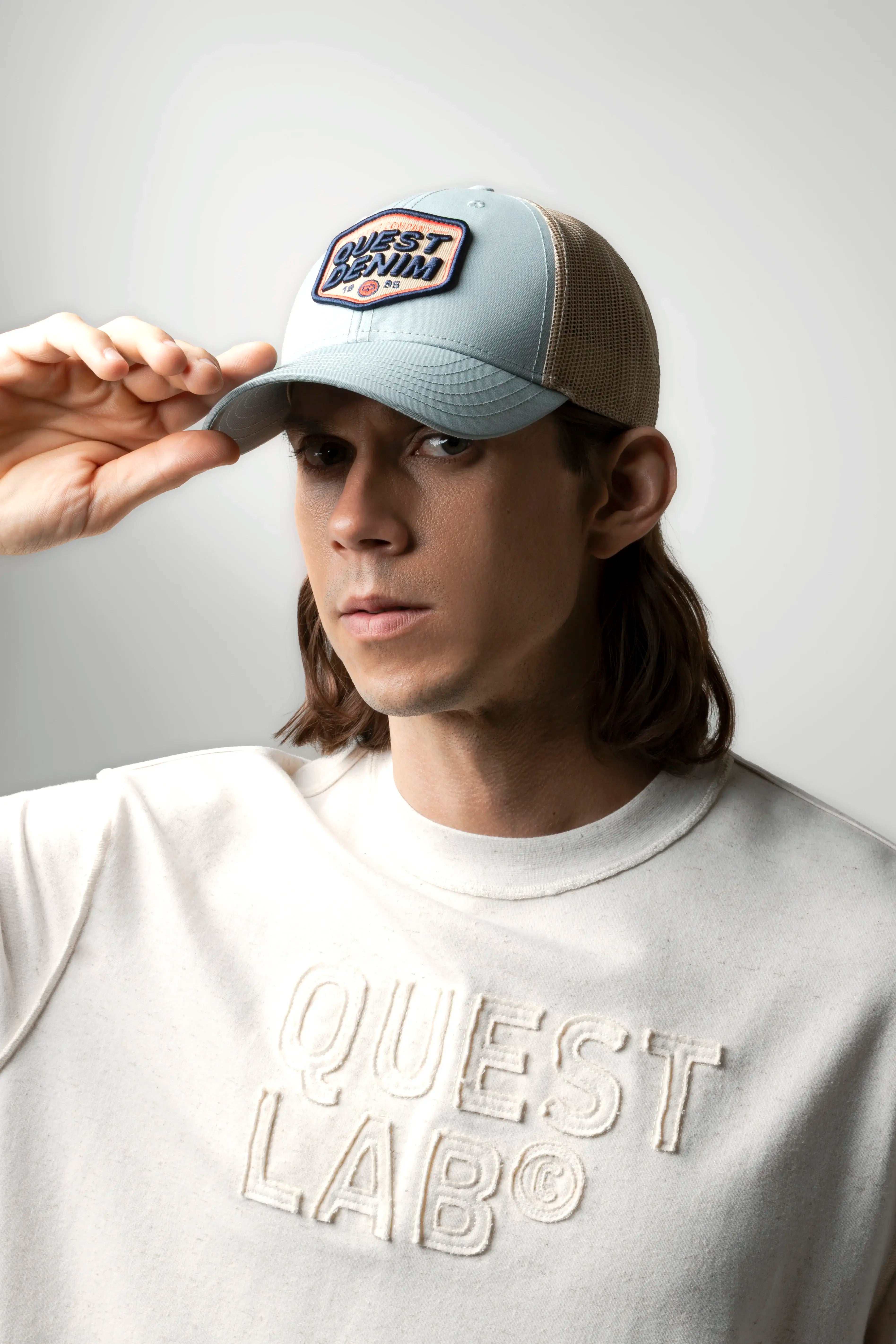 GORRA CAMIONERA COLOR AZUL GLACIAR