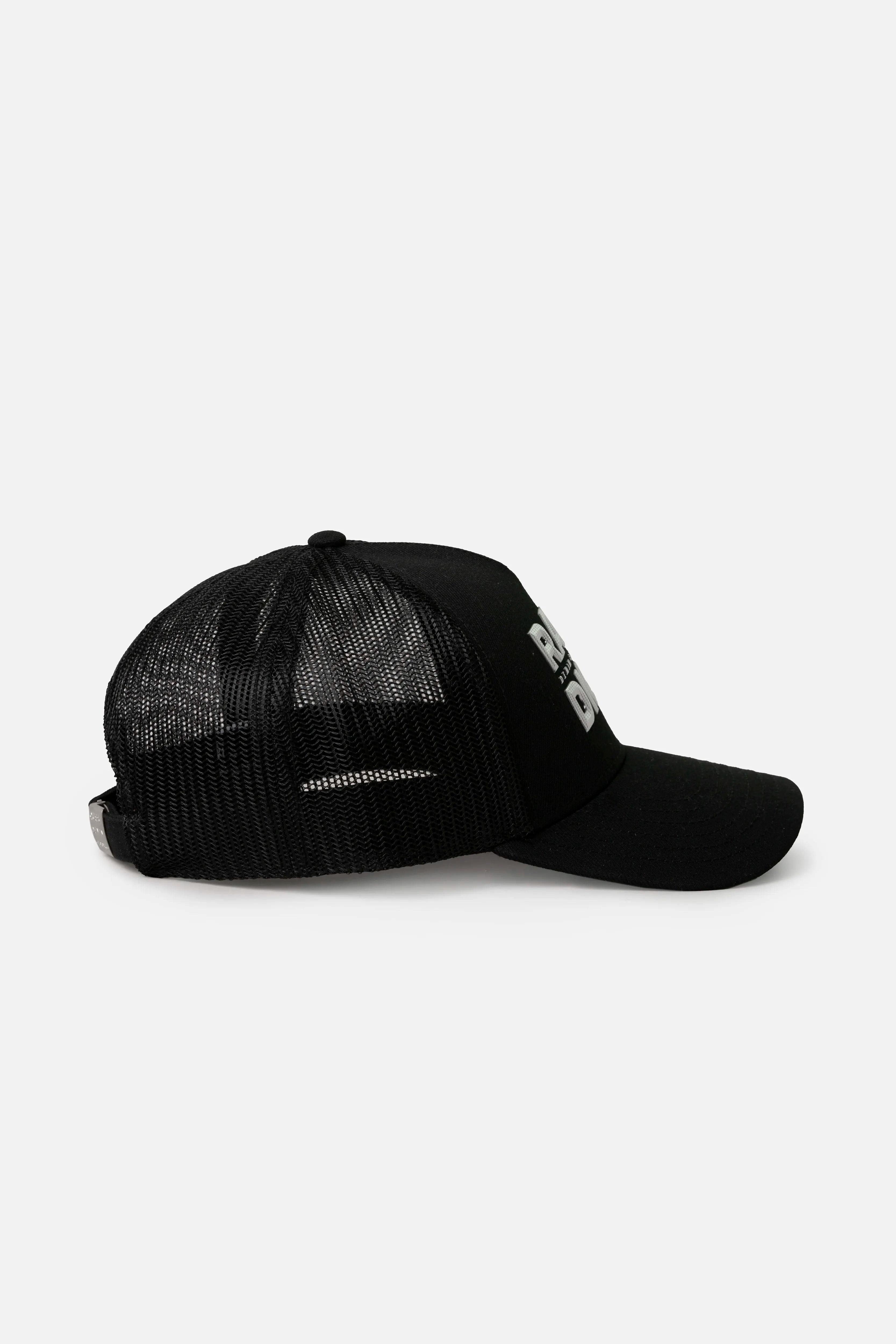 GORRA CAMIONERA COLOR NEGRO