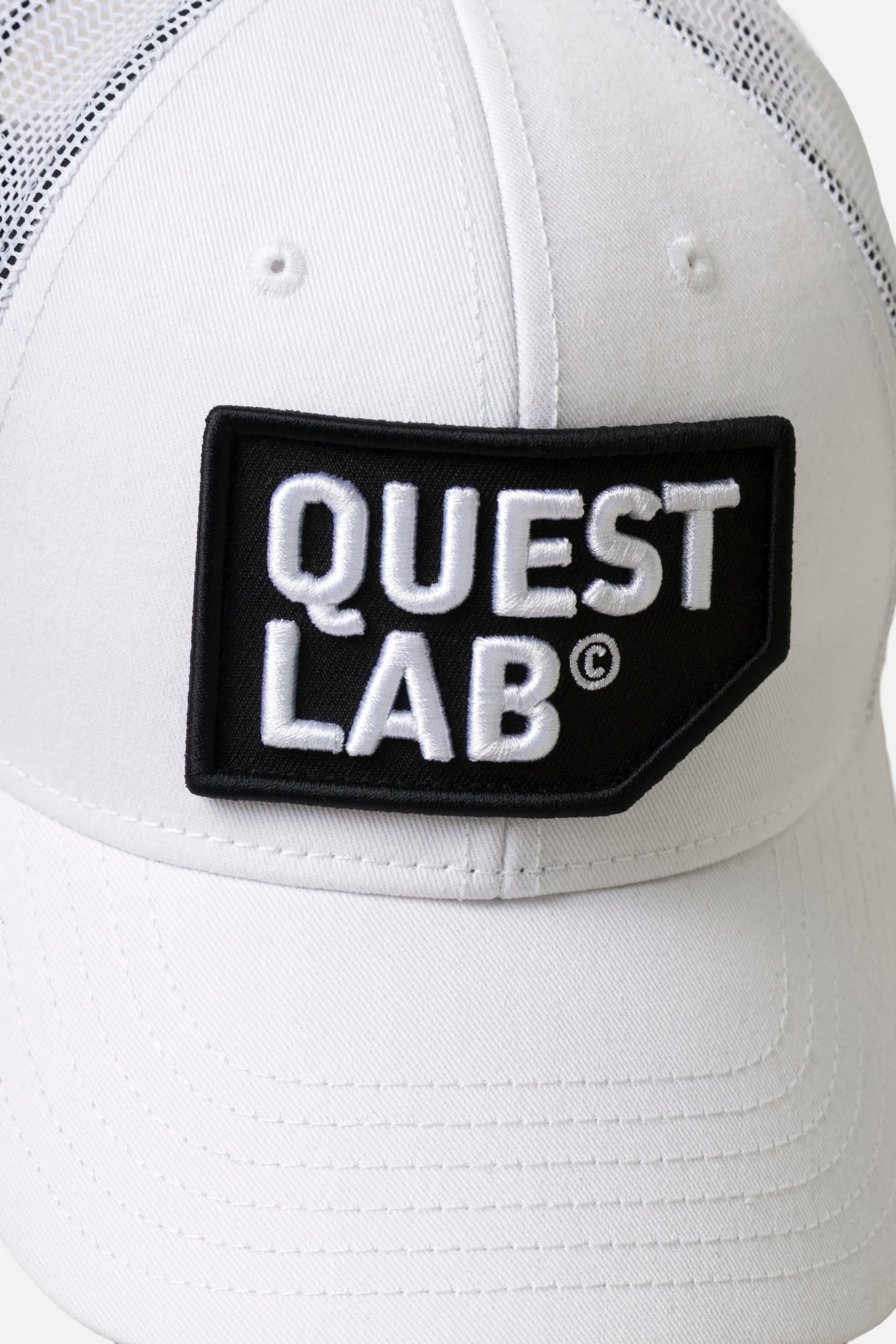 GORRA CAMIONERA COLOR BLANCO BLANCO