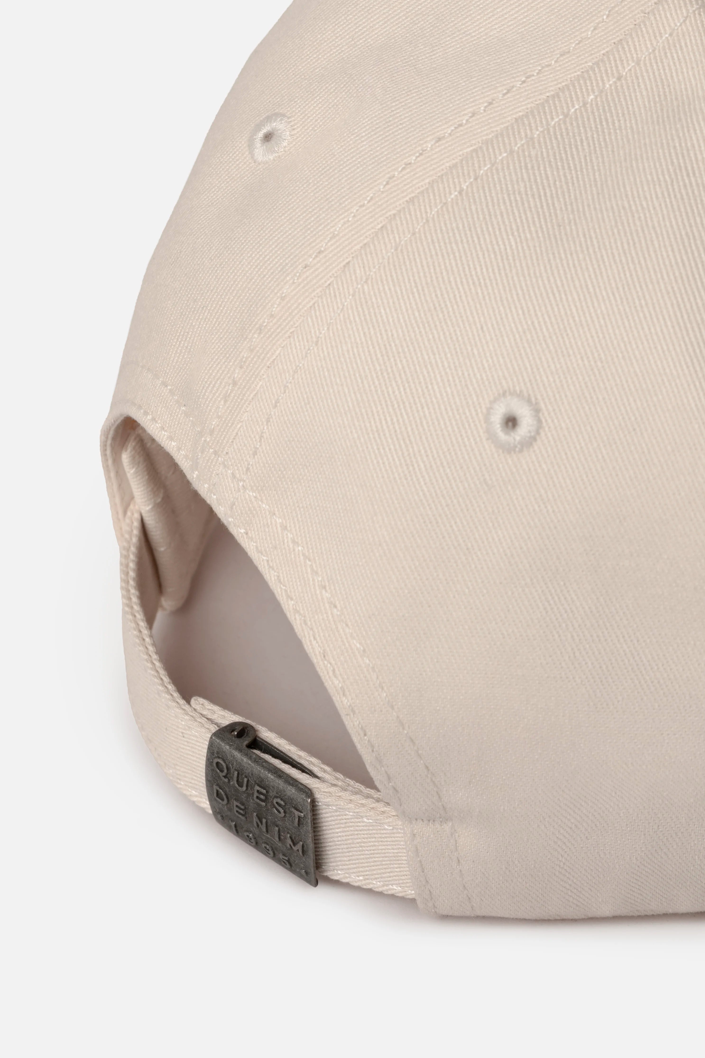 GORRA BEISBOLERA COLOR IVORY