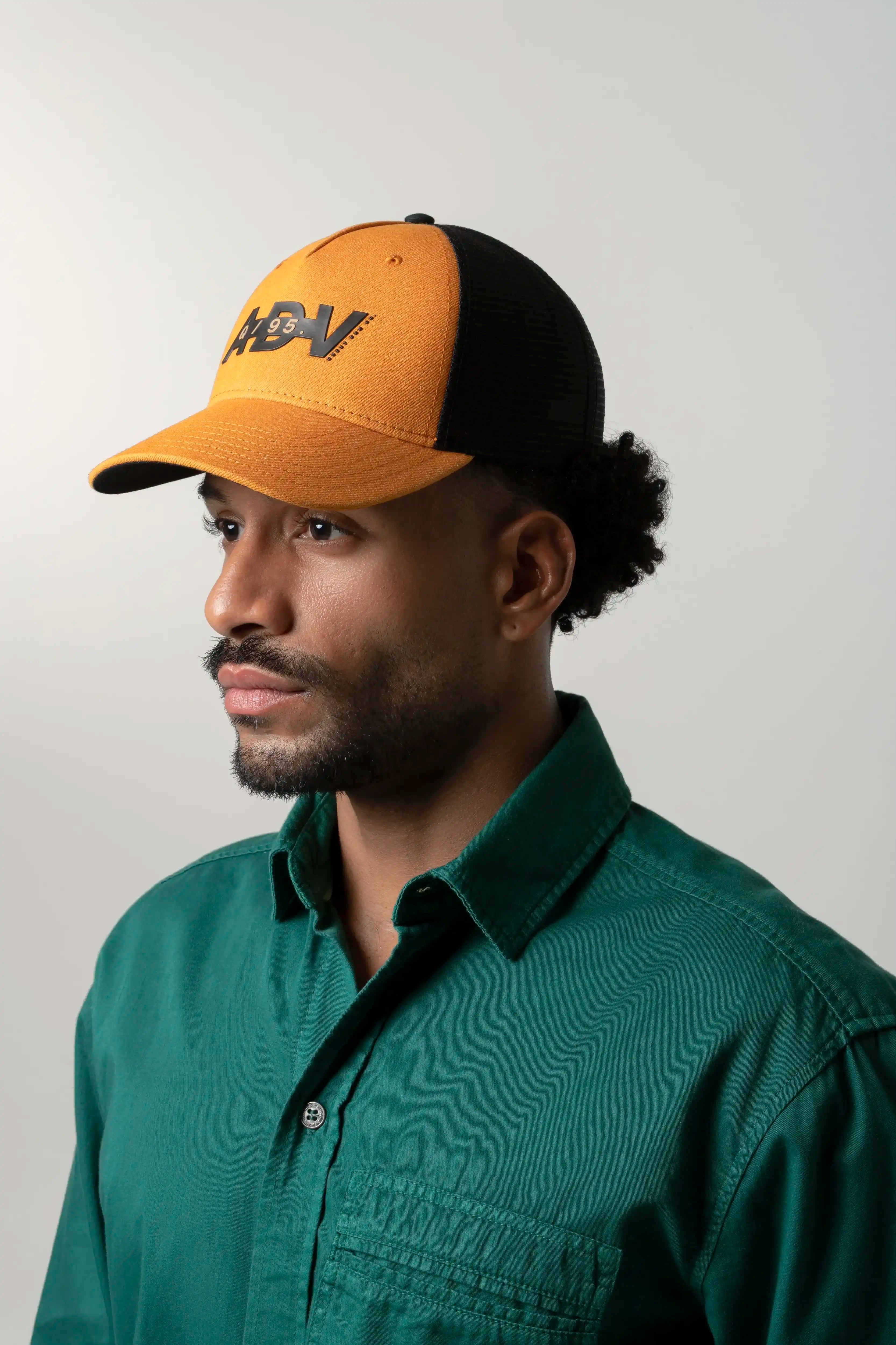 GORRA CAMIONERA COLOR GOLDEN YELLOW