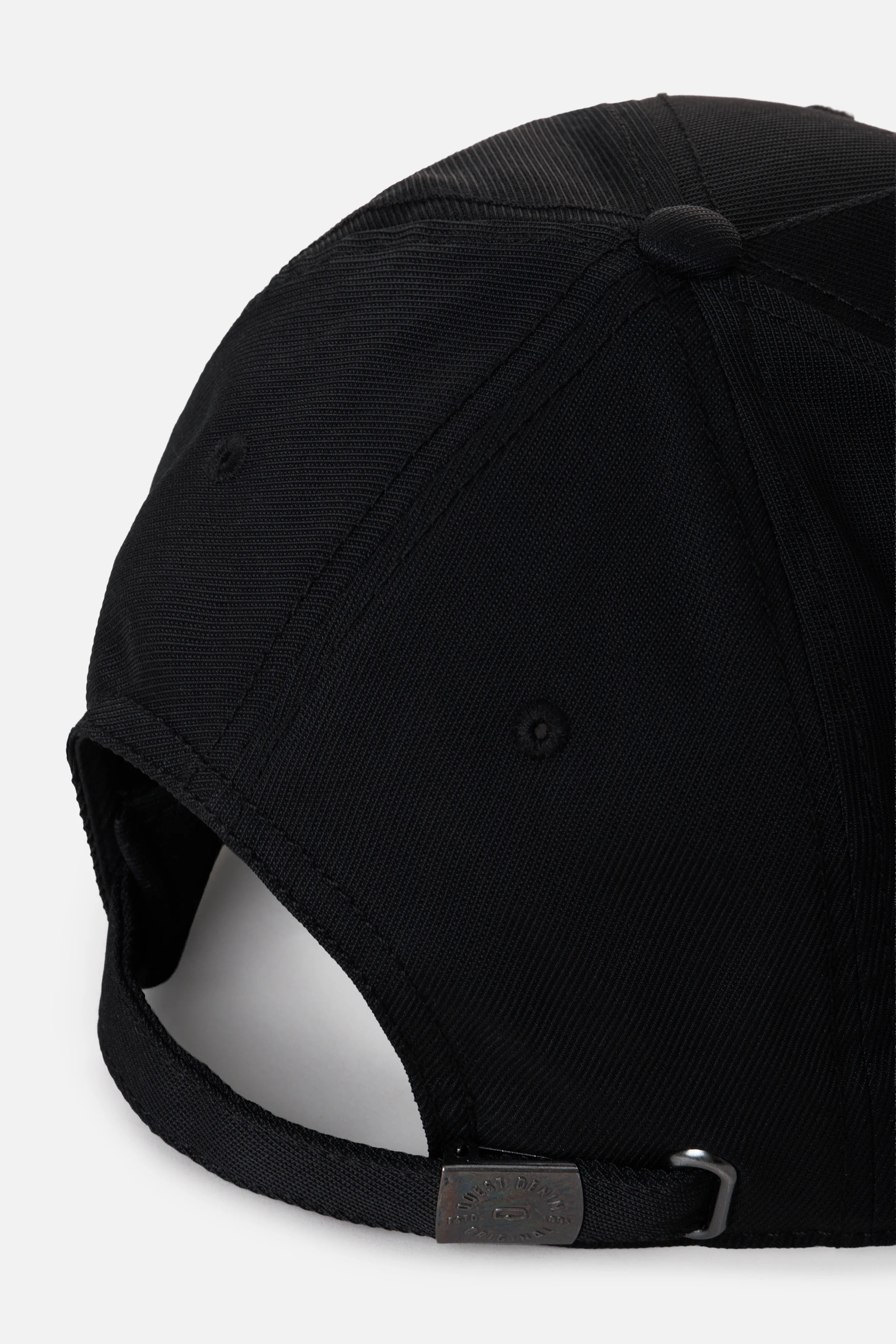 GORRA BEISBOLERA COLOR NEGRO