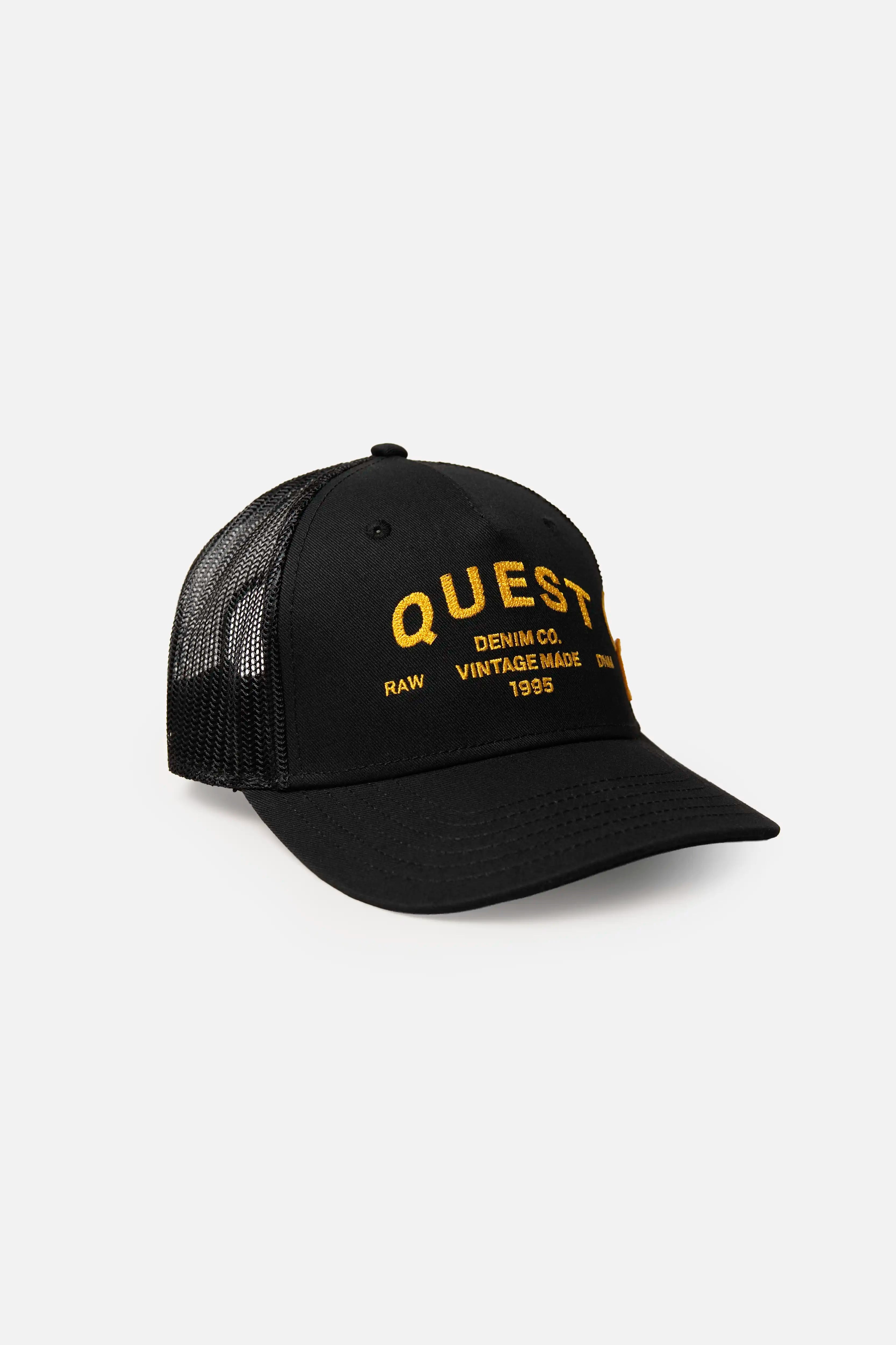 GORRA CAMIONERA COLOR NEGRO