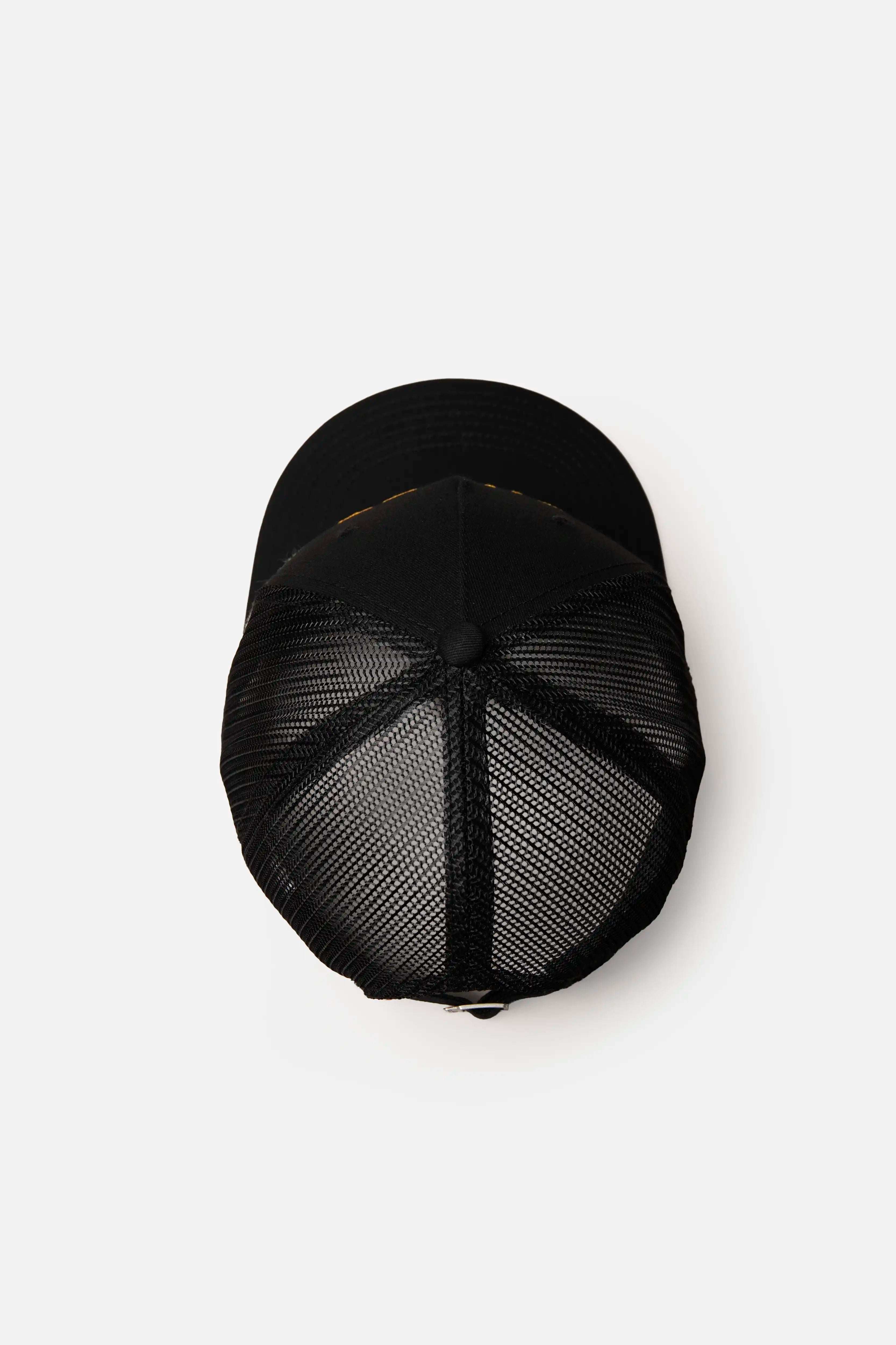 GORRA CAMIONERA COLOR NEGRO
