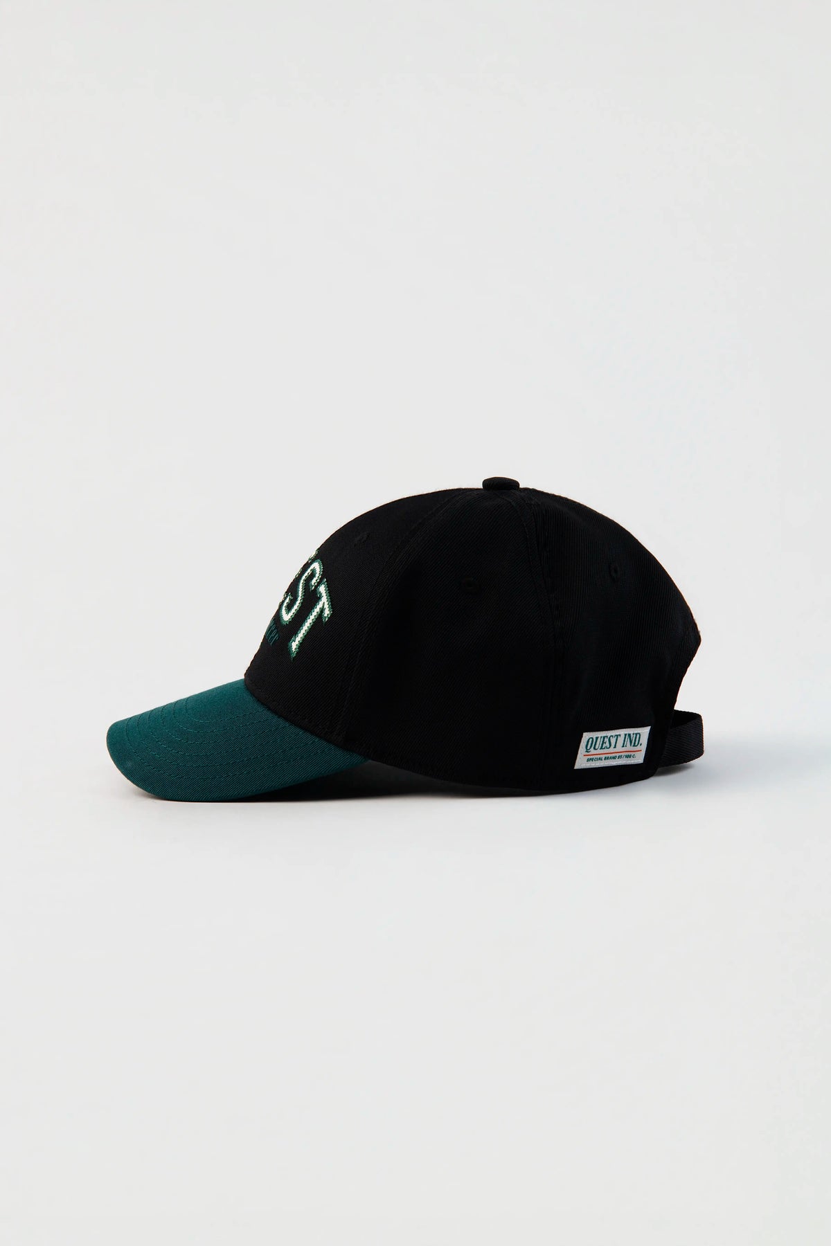GORRA BEISBOLERA COLOR NEGRO