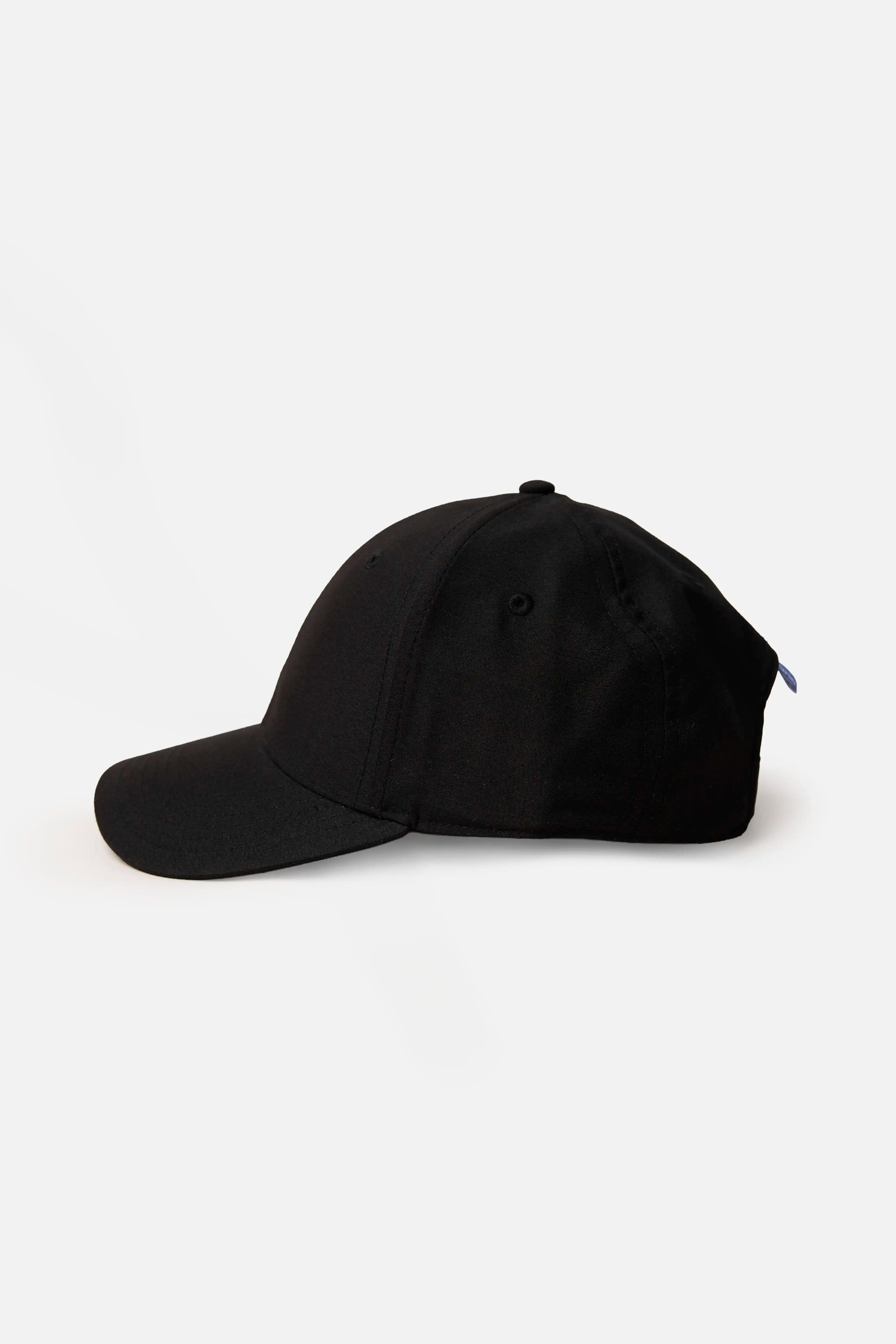 GORRA BEISBOLERA COLOR NEGRO