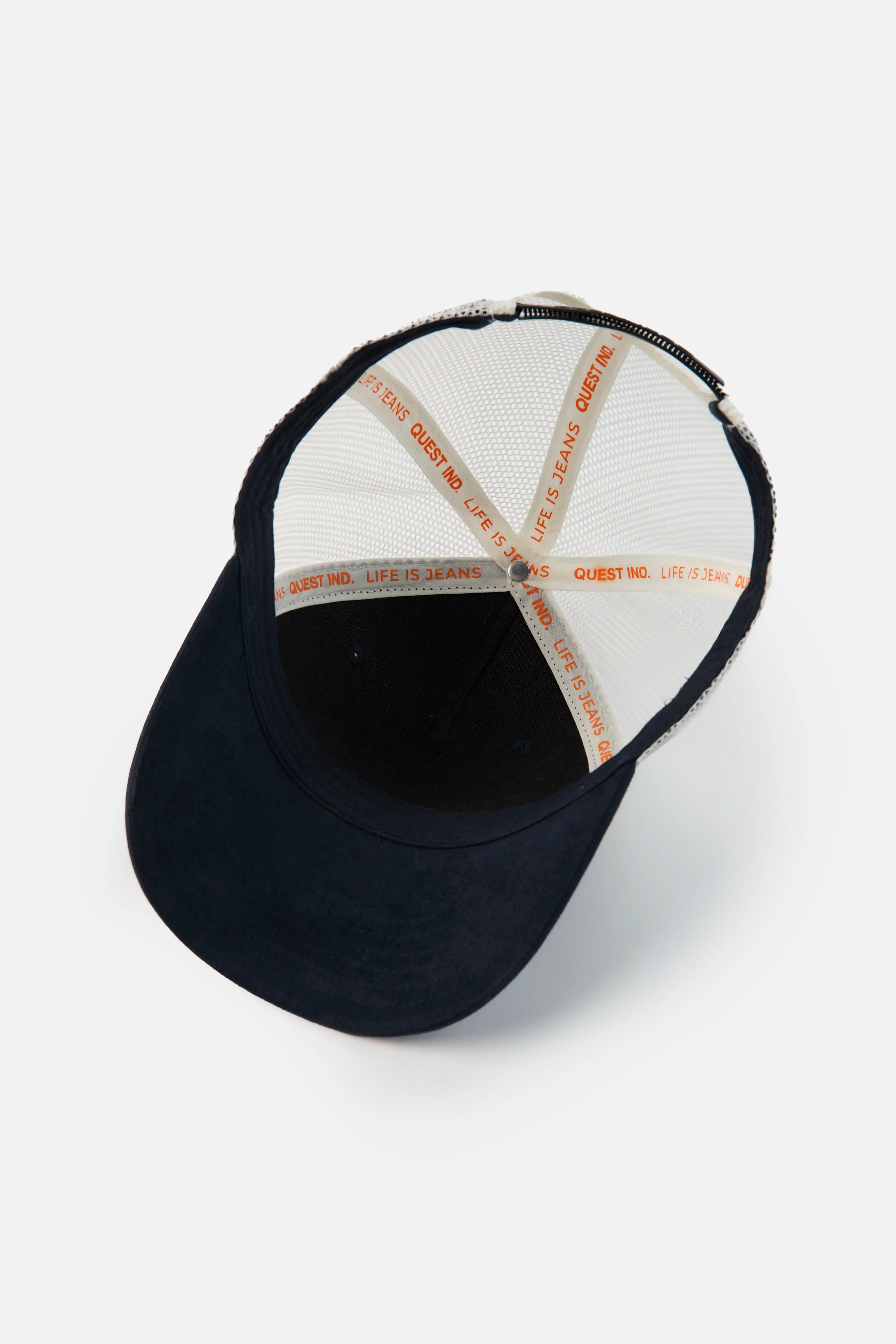GORRA CAMIONERA COLOR AZUL OSCURO