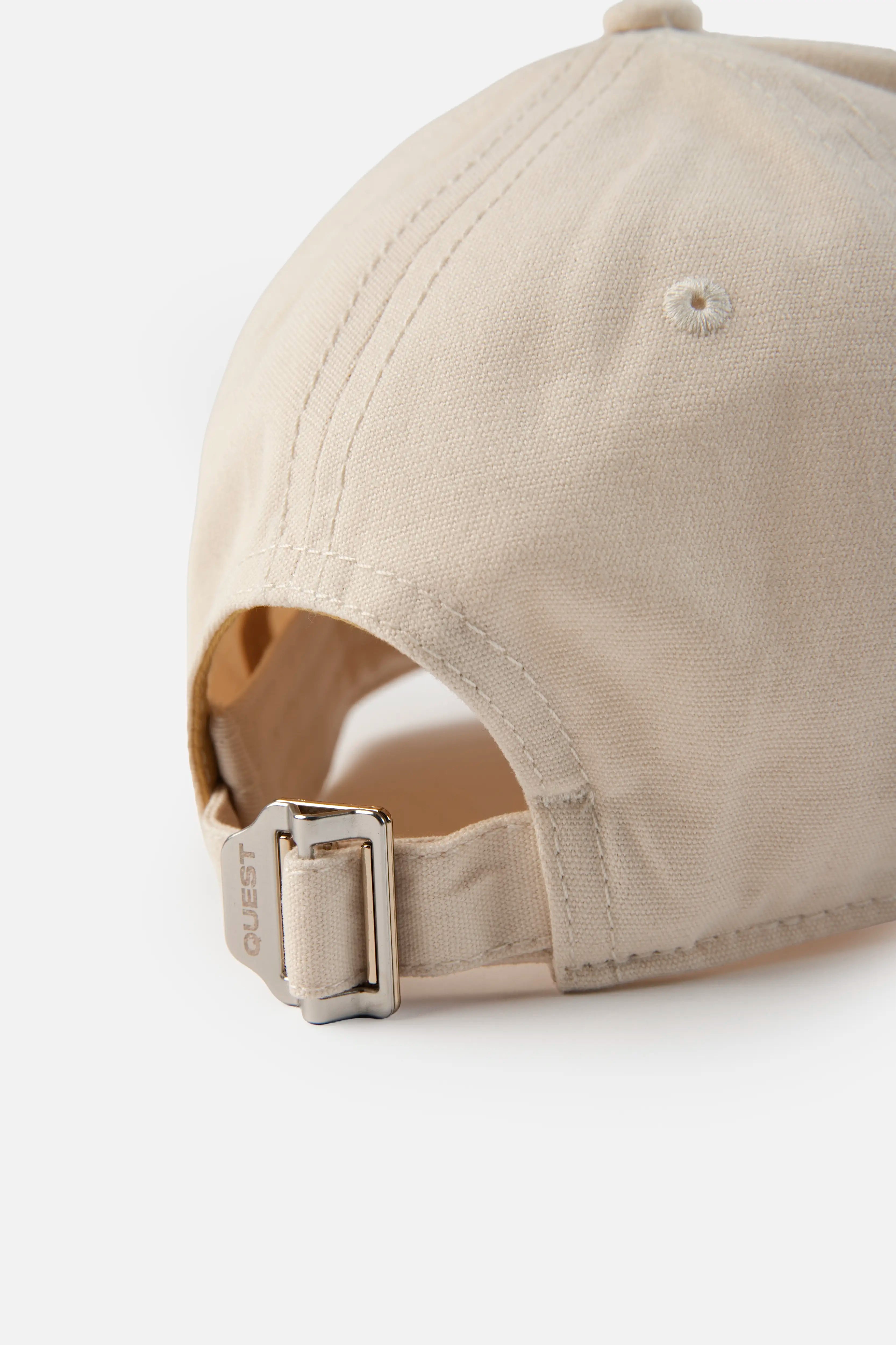 GORRA BEISBOLERA COLOR IVORY