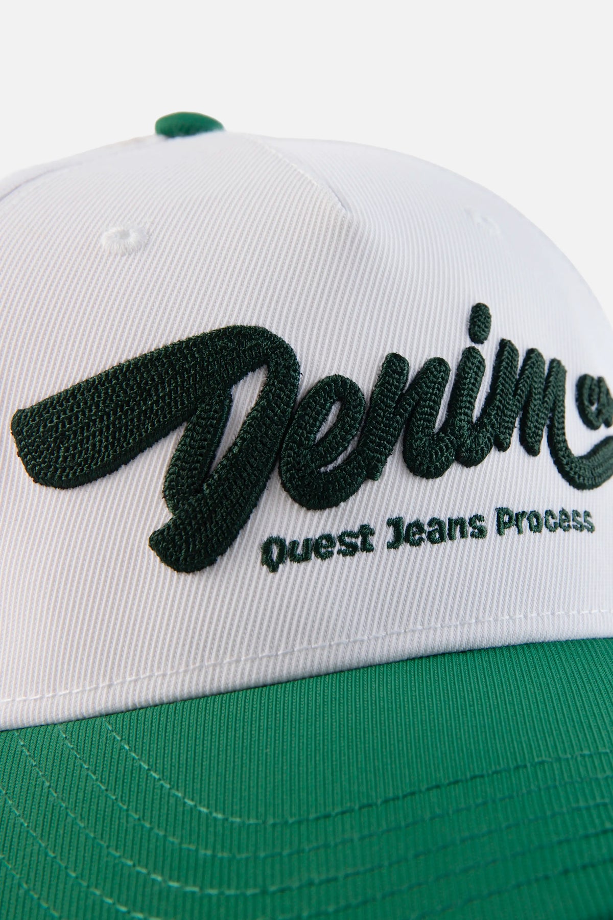 GORRA BEISBOLERA COLOR BLANCO