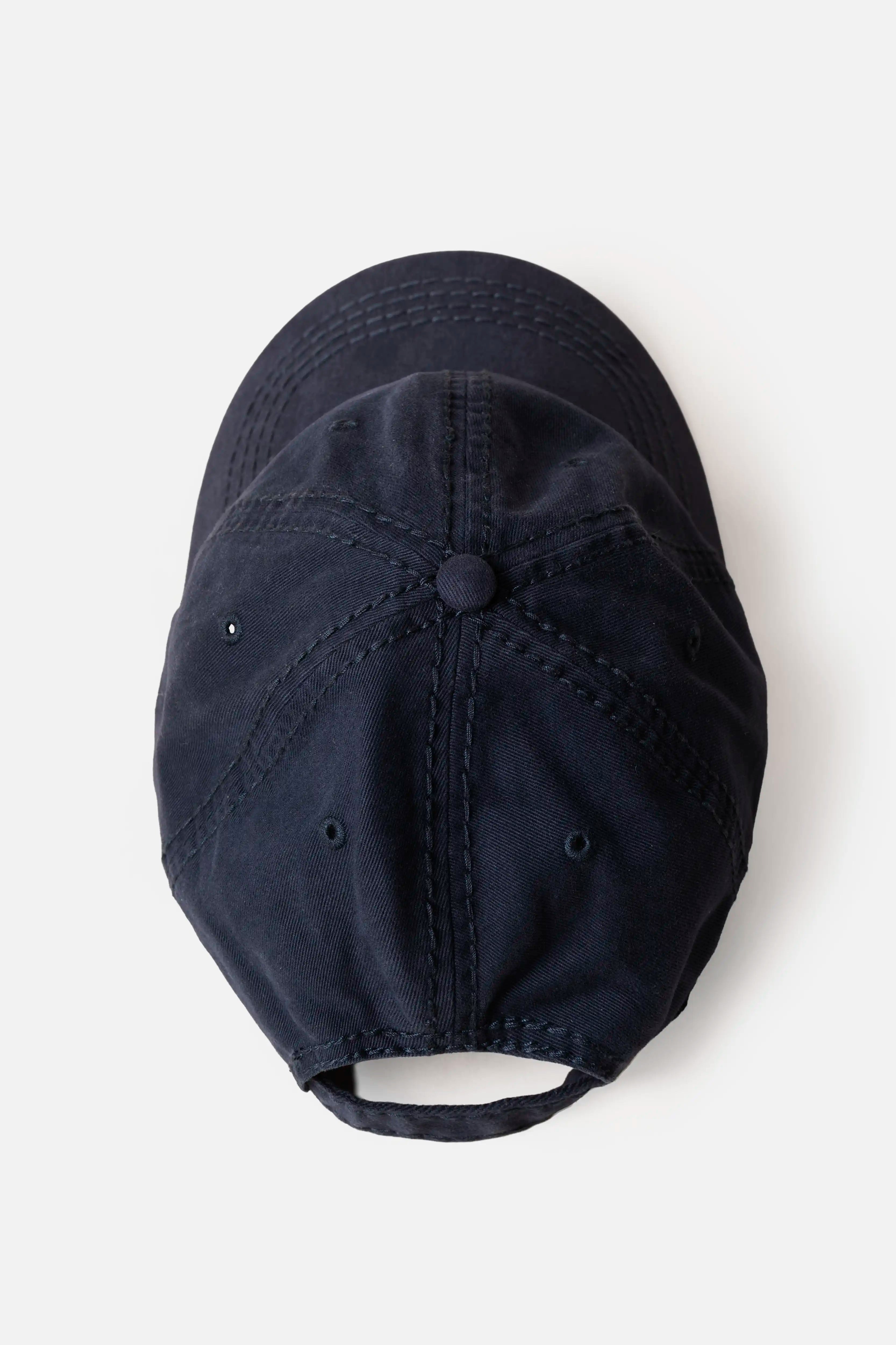 GORRA BEISBOLERA COLOR AZUL OSCURO