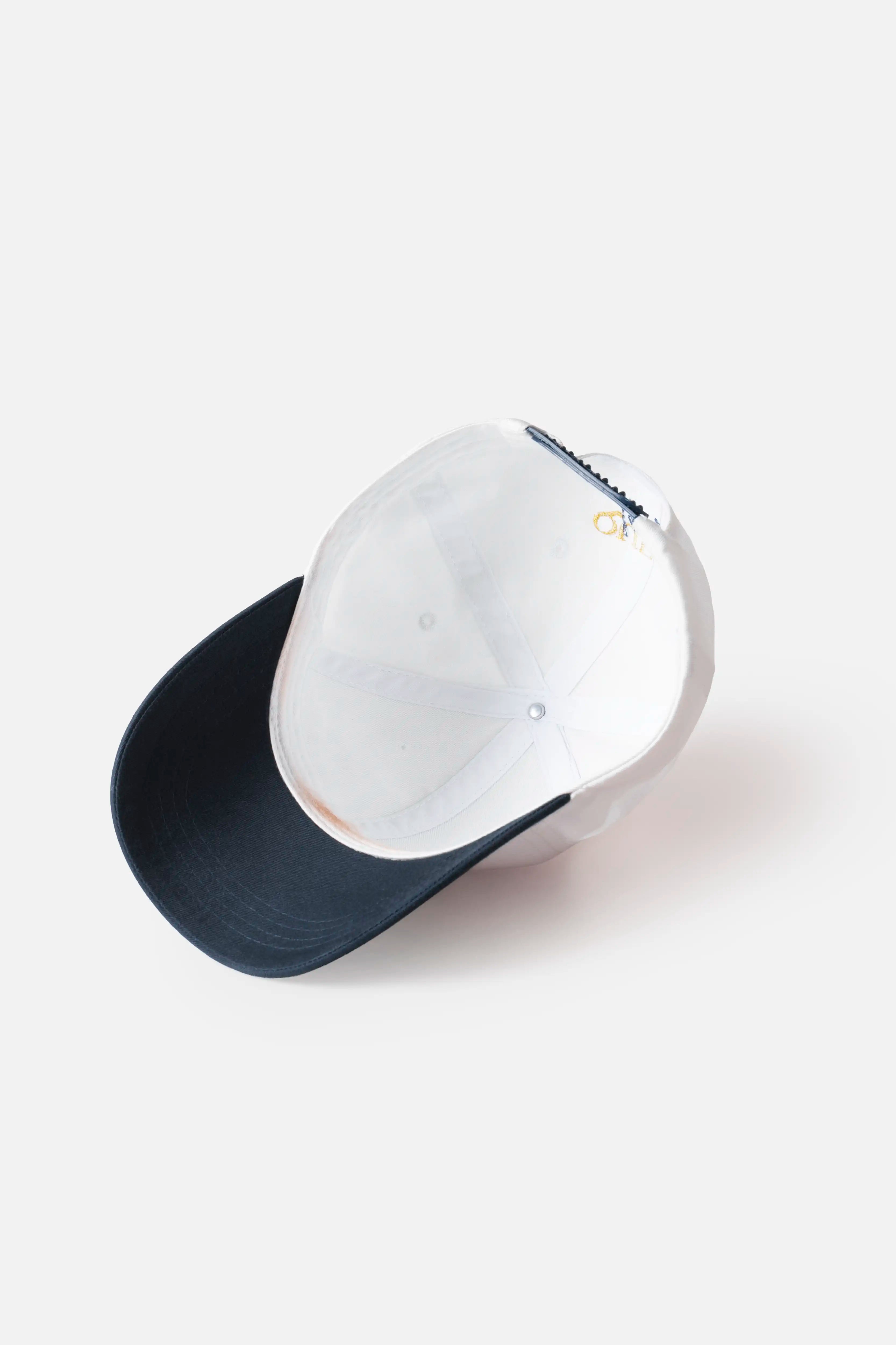 GORRA BEISBOLERA COLOR AZUL OSCURO