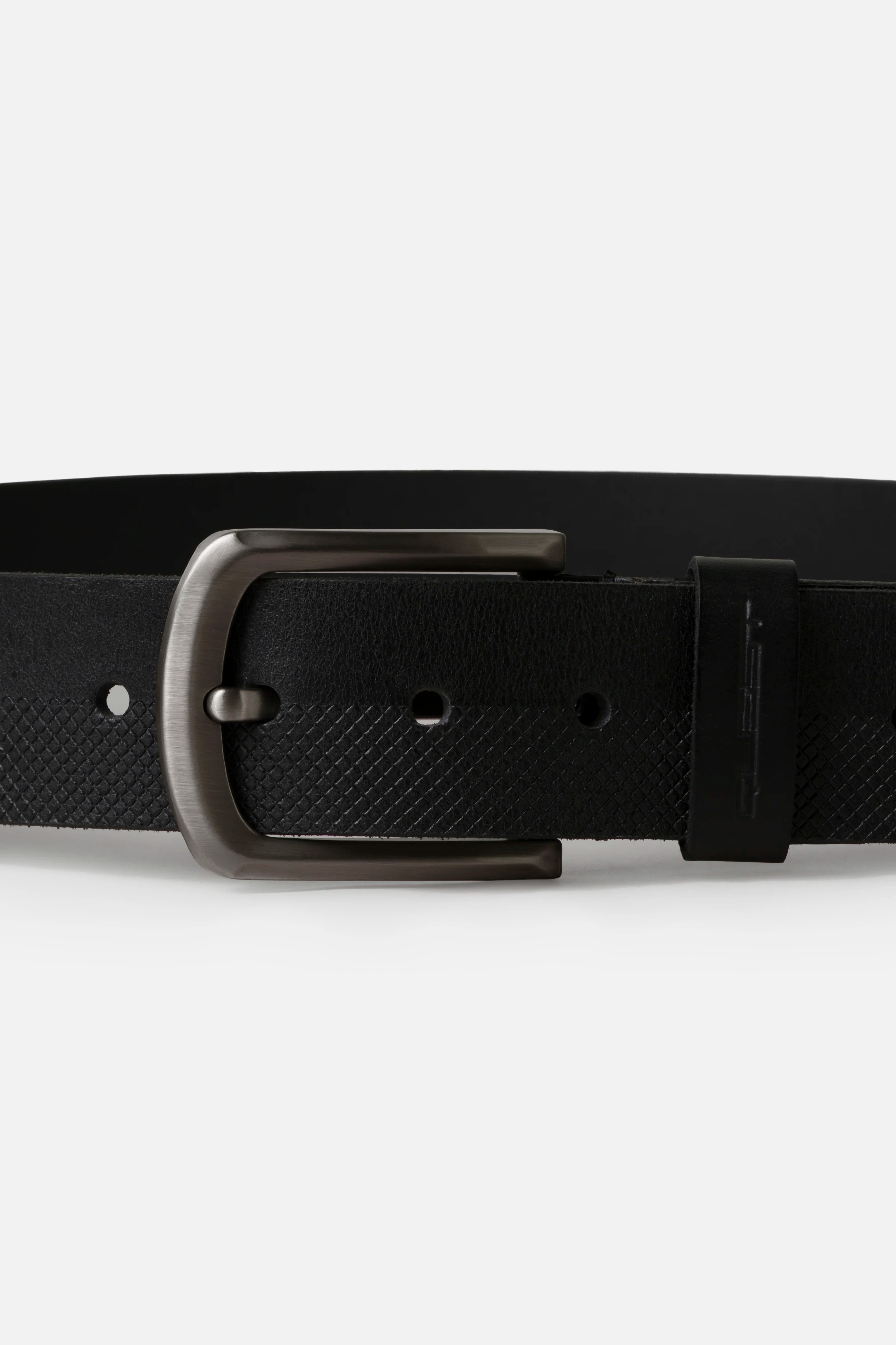 CORREA CUERO COLOR NEGRO