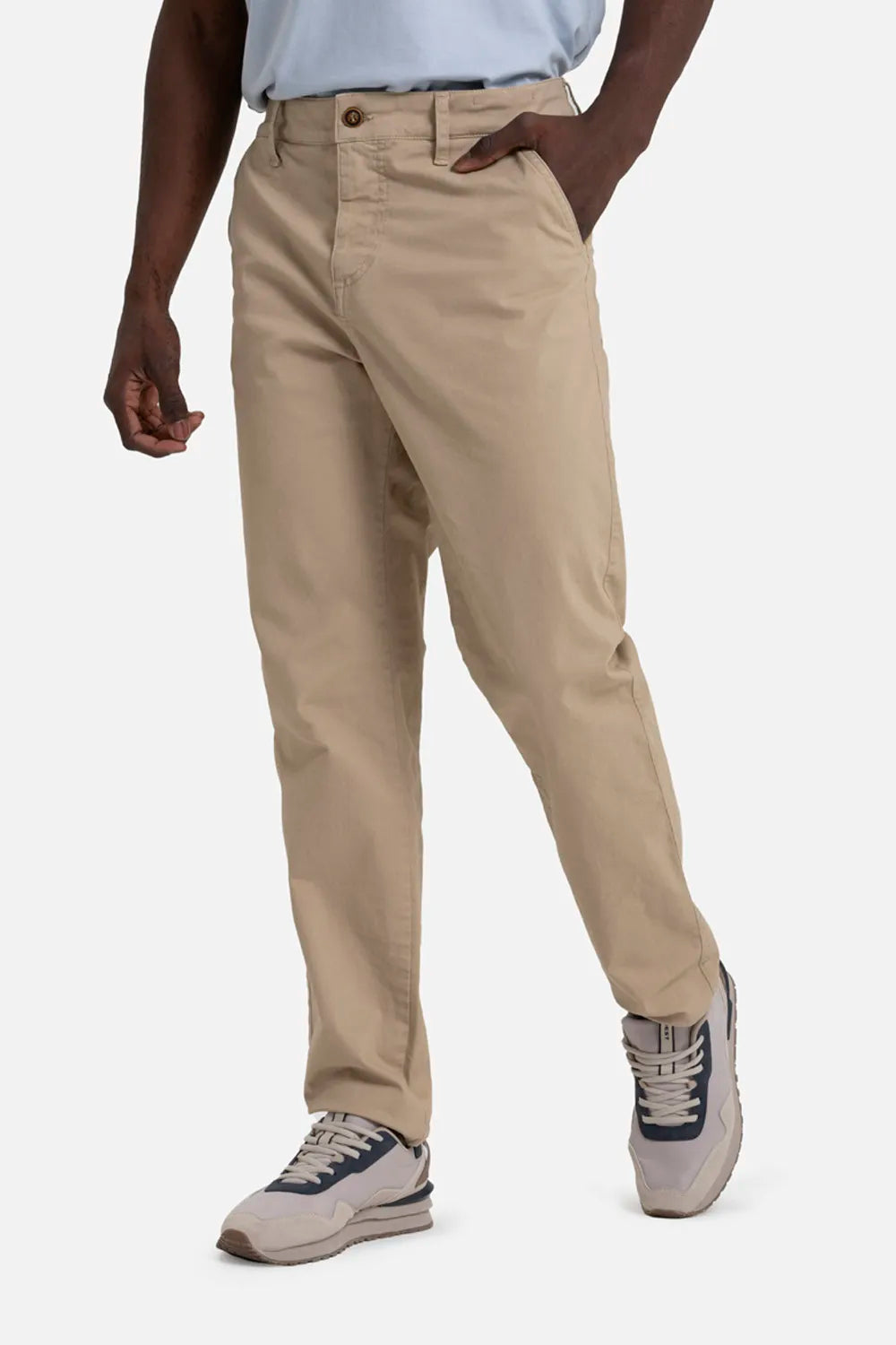 PANTALON TIPO CHINO COLOR BEIGE