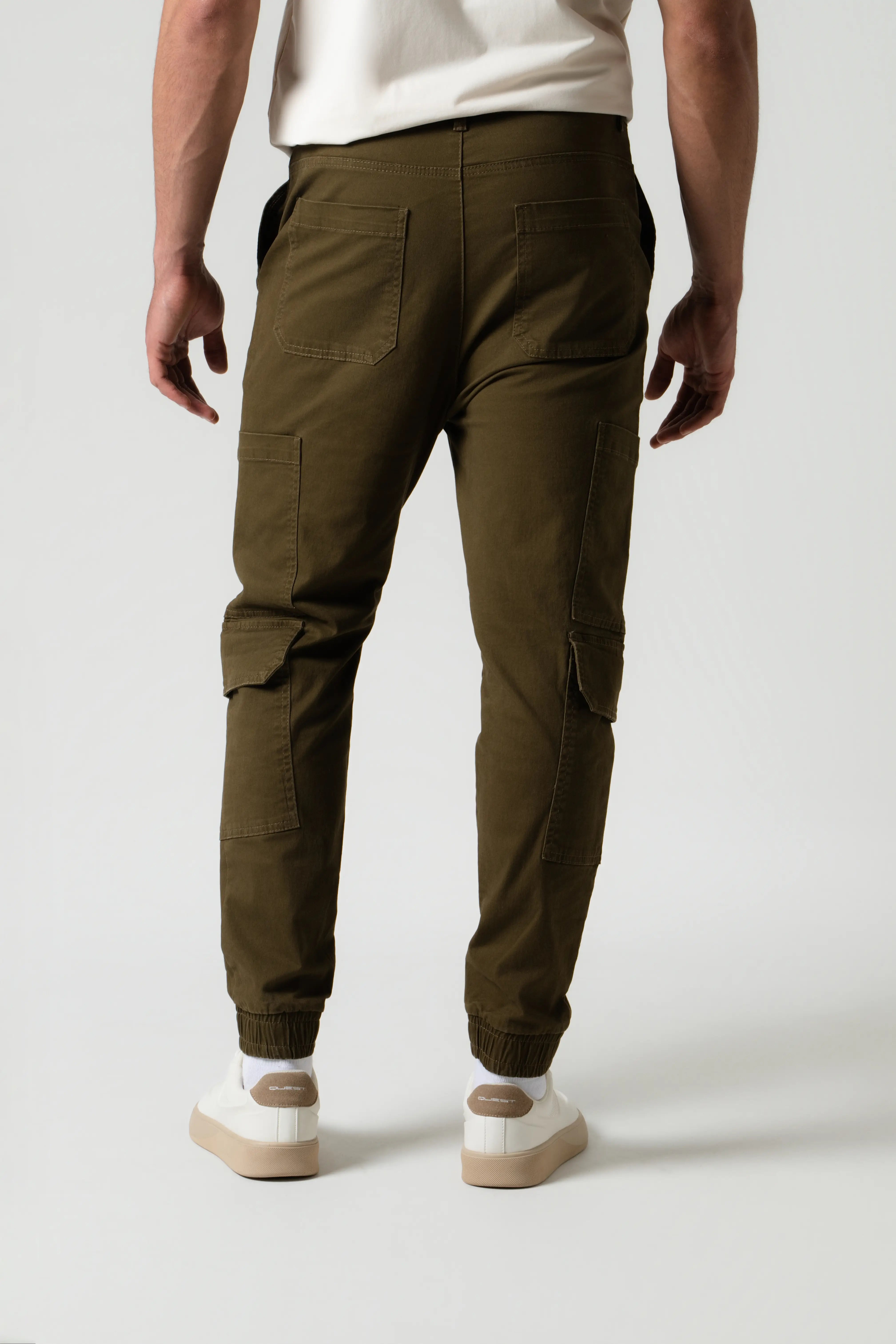 PANTALON JOGG COLOR DARK OLIVA