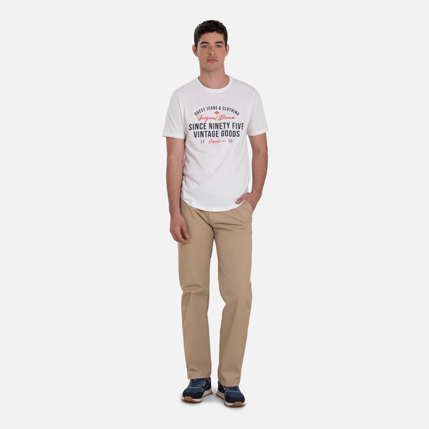 PANTALON TIPO CHINO COLOR BEIGE