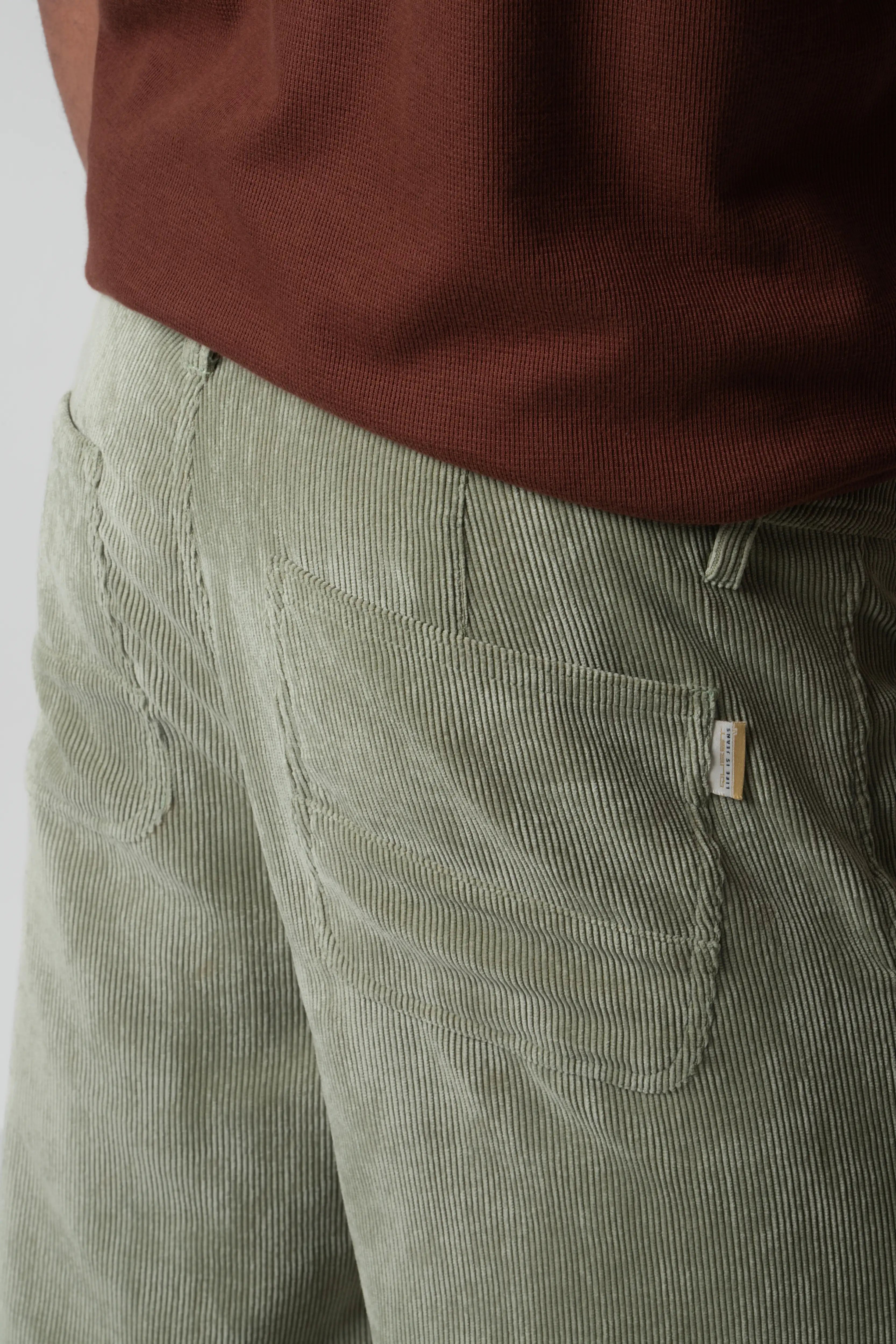 PANTALON 5 BOLSILLOS COLOR VERDE