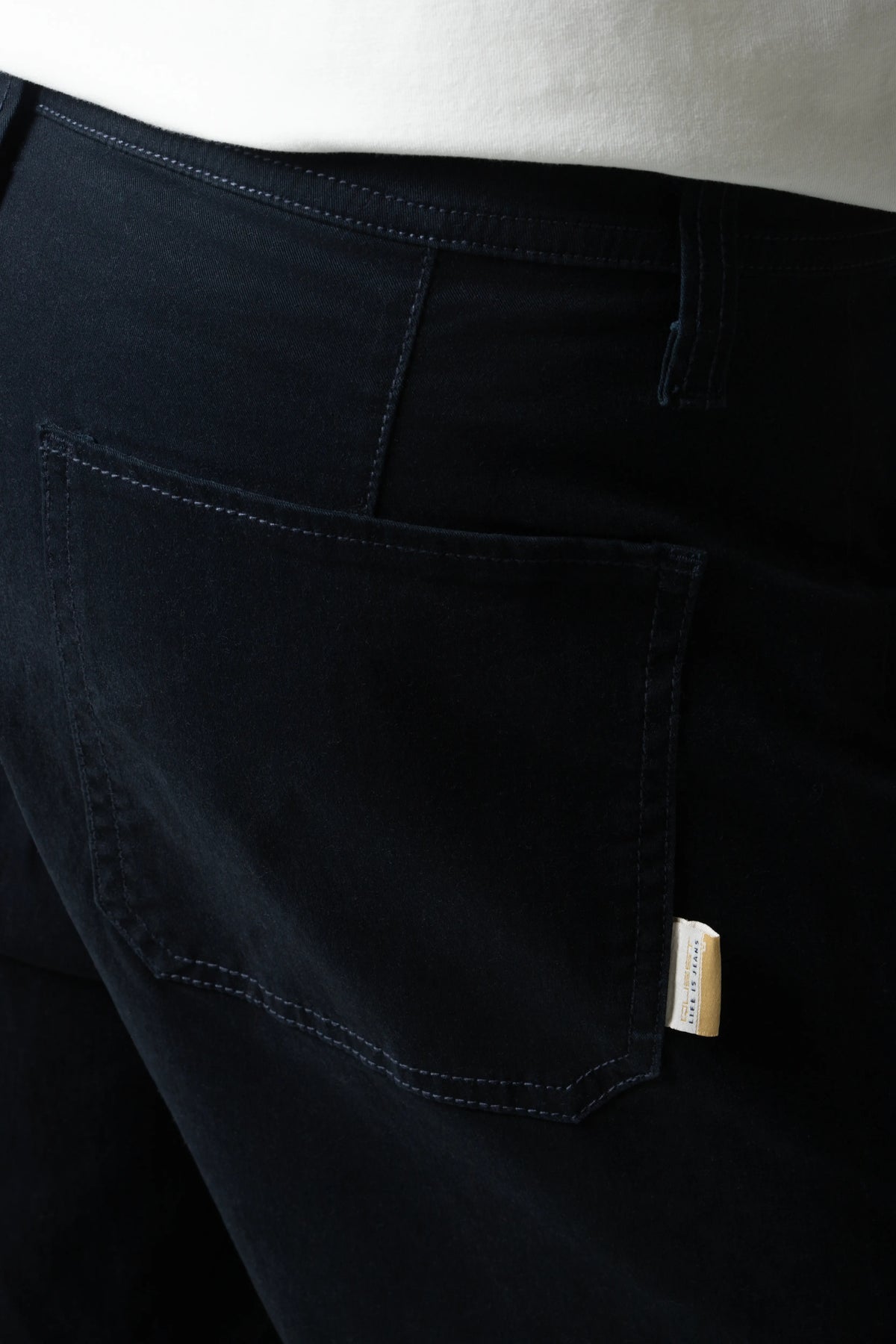 PANTALON TIPO CHINO COLOR AZUL OSCURO