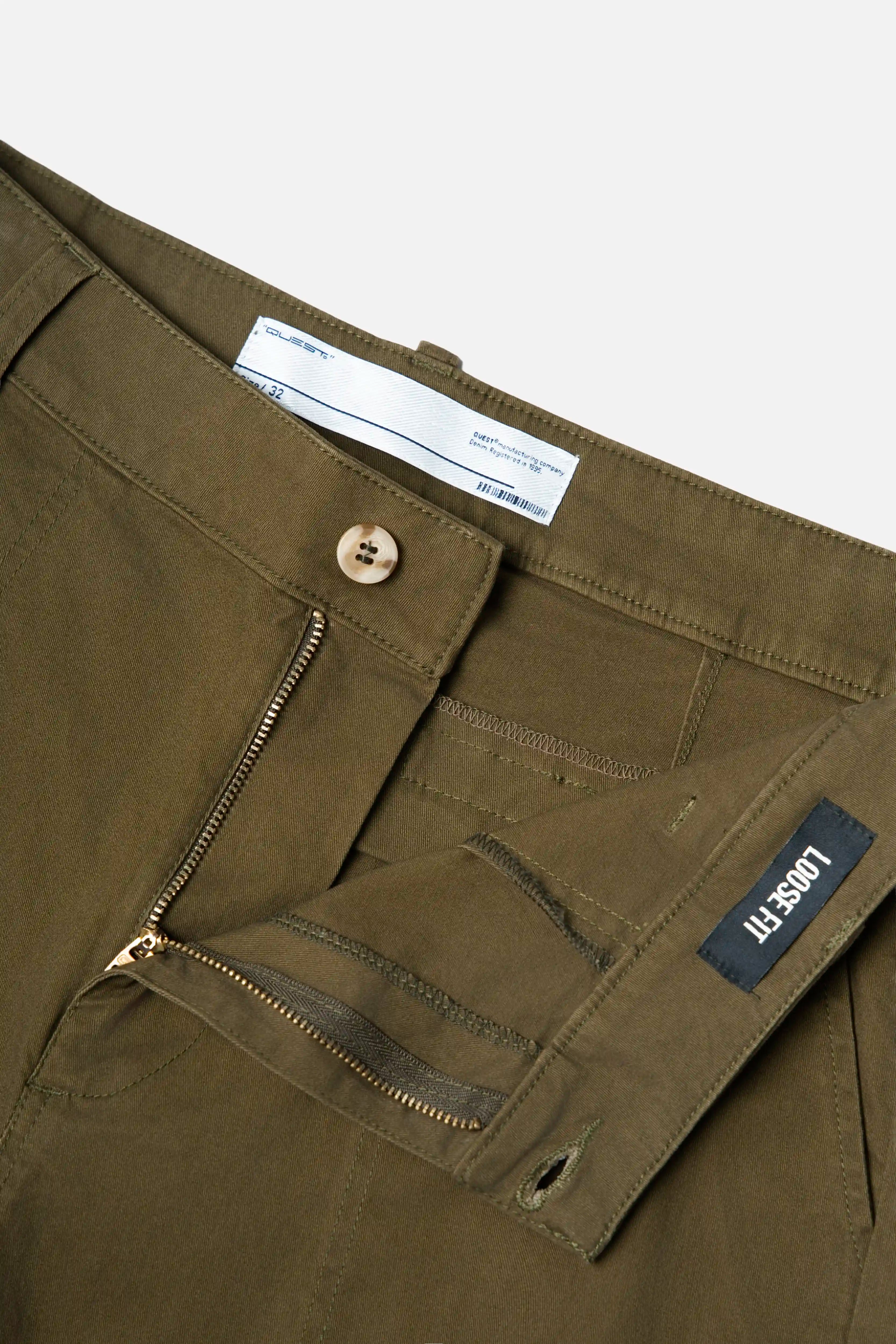 PANTALON CARGO COLOR DARK OLIVA