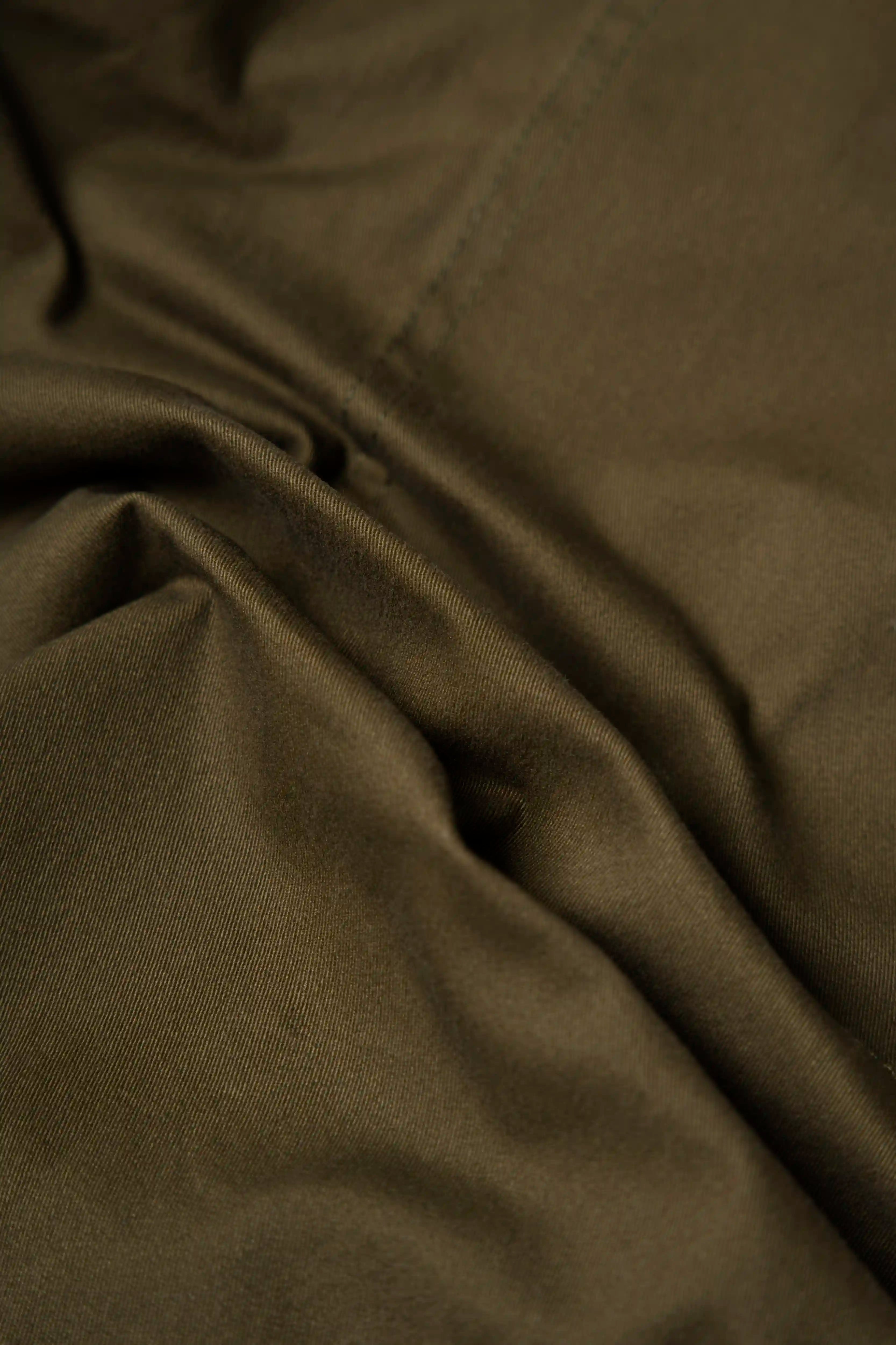PANTALON CARGO COLOR DARK OLIVA