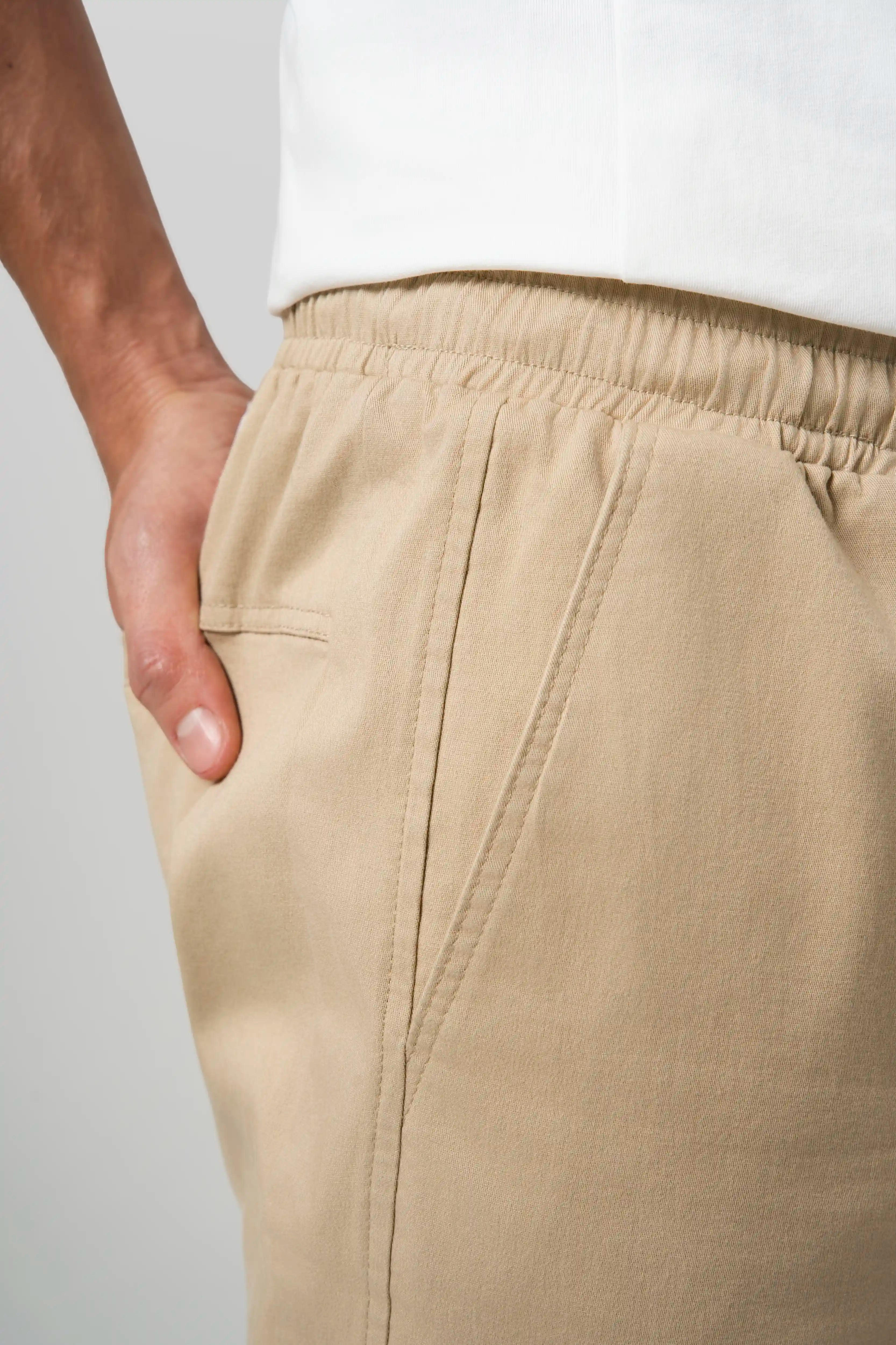 PANTALON JOGG COLOR BEIGE