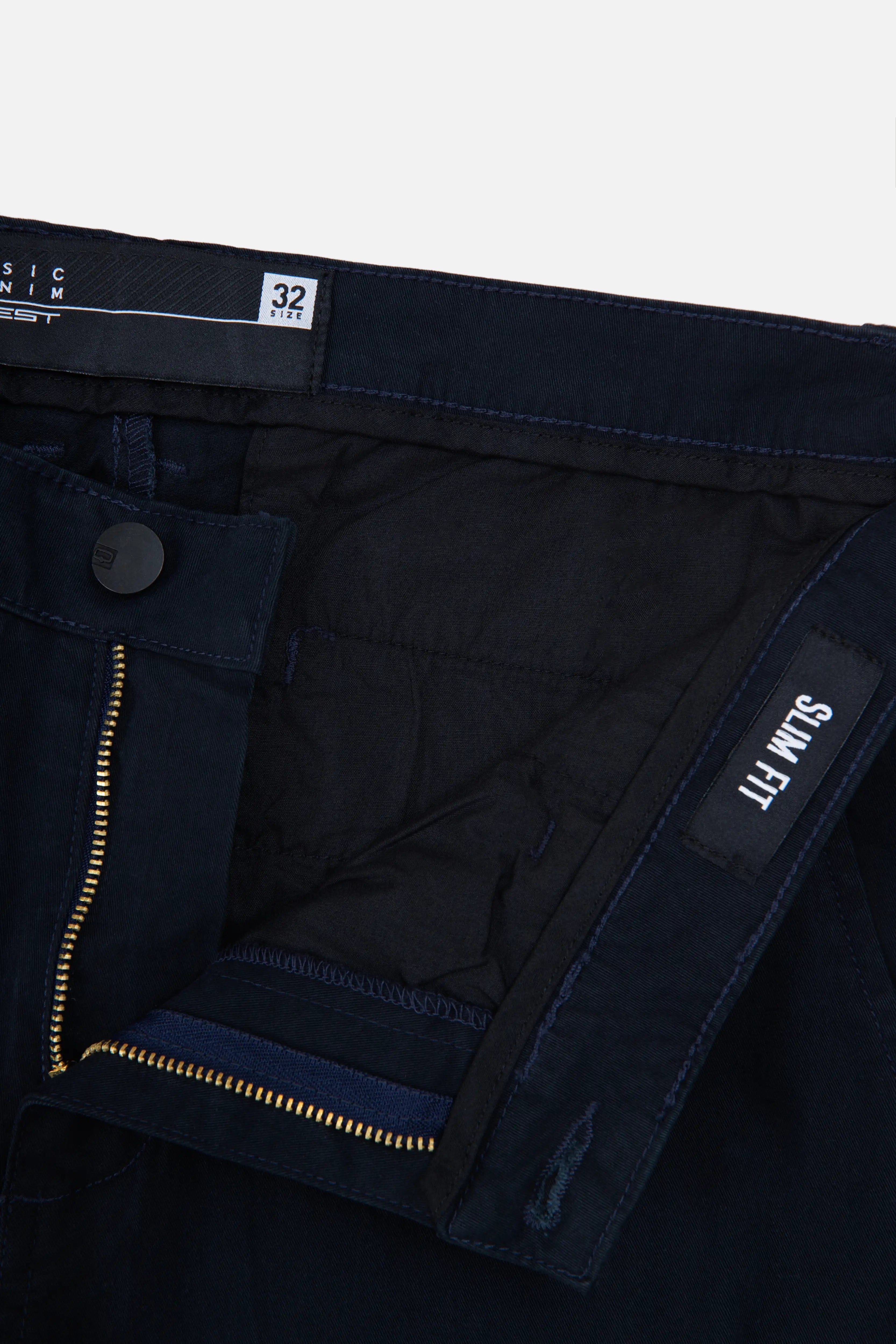 PANTALON CHINO COLOR AZUL OSCURO