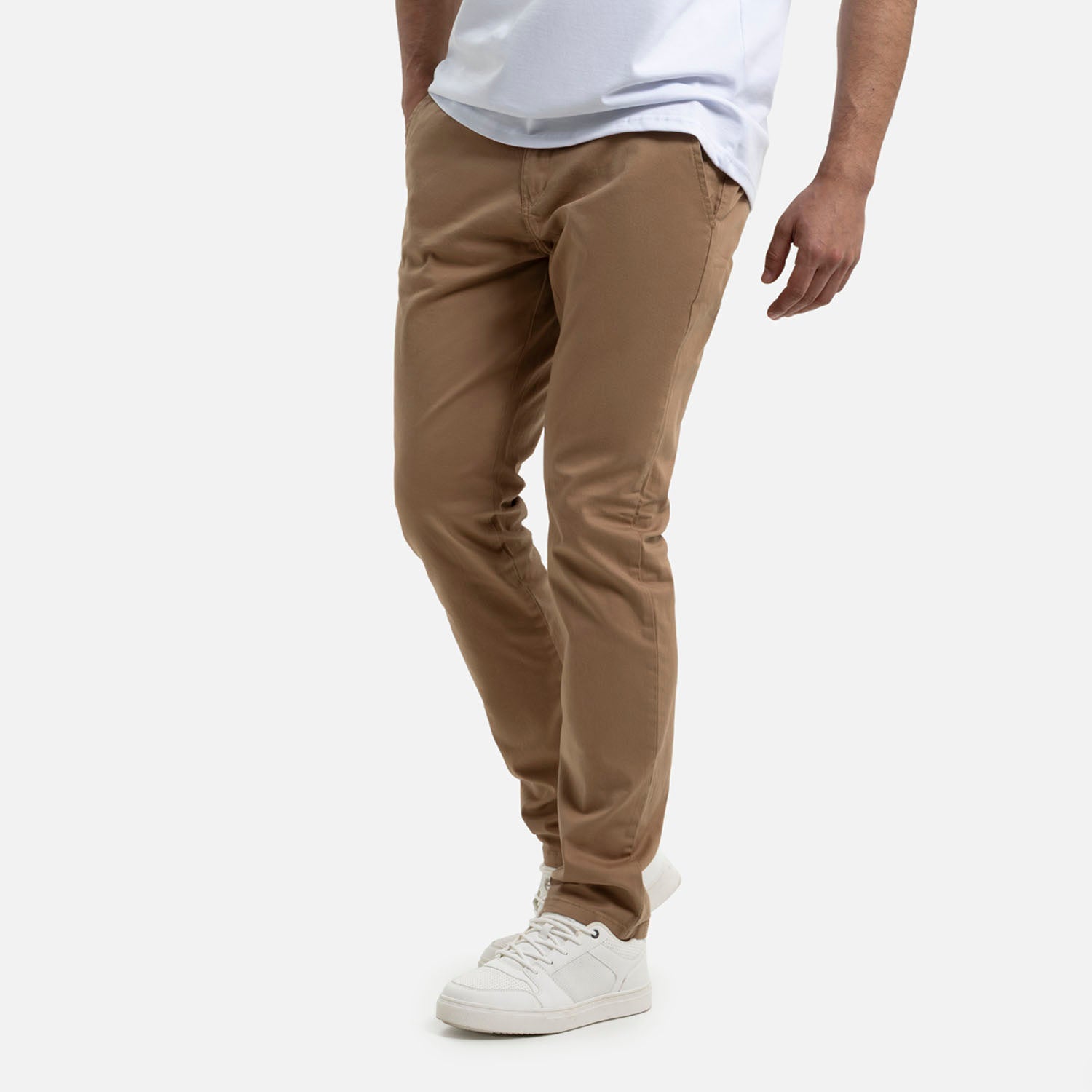 PANTALON CHINO COLOR KAKI