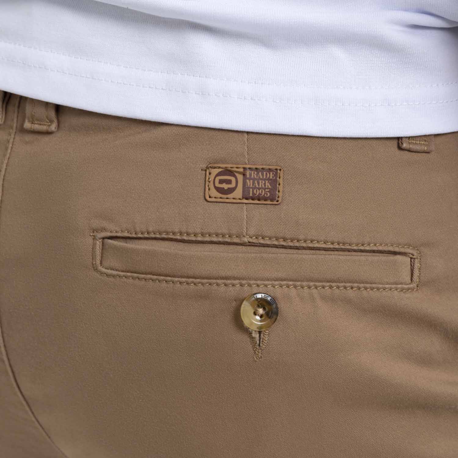 PANTALON CHINO COLOR KAKI