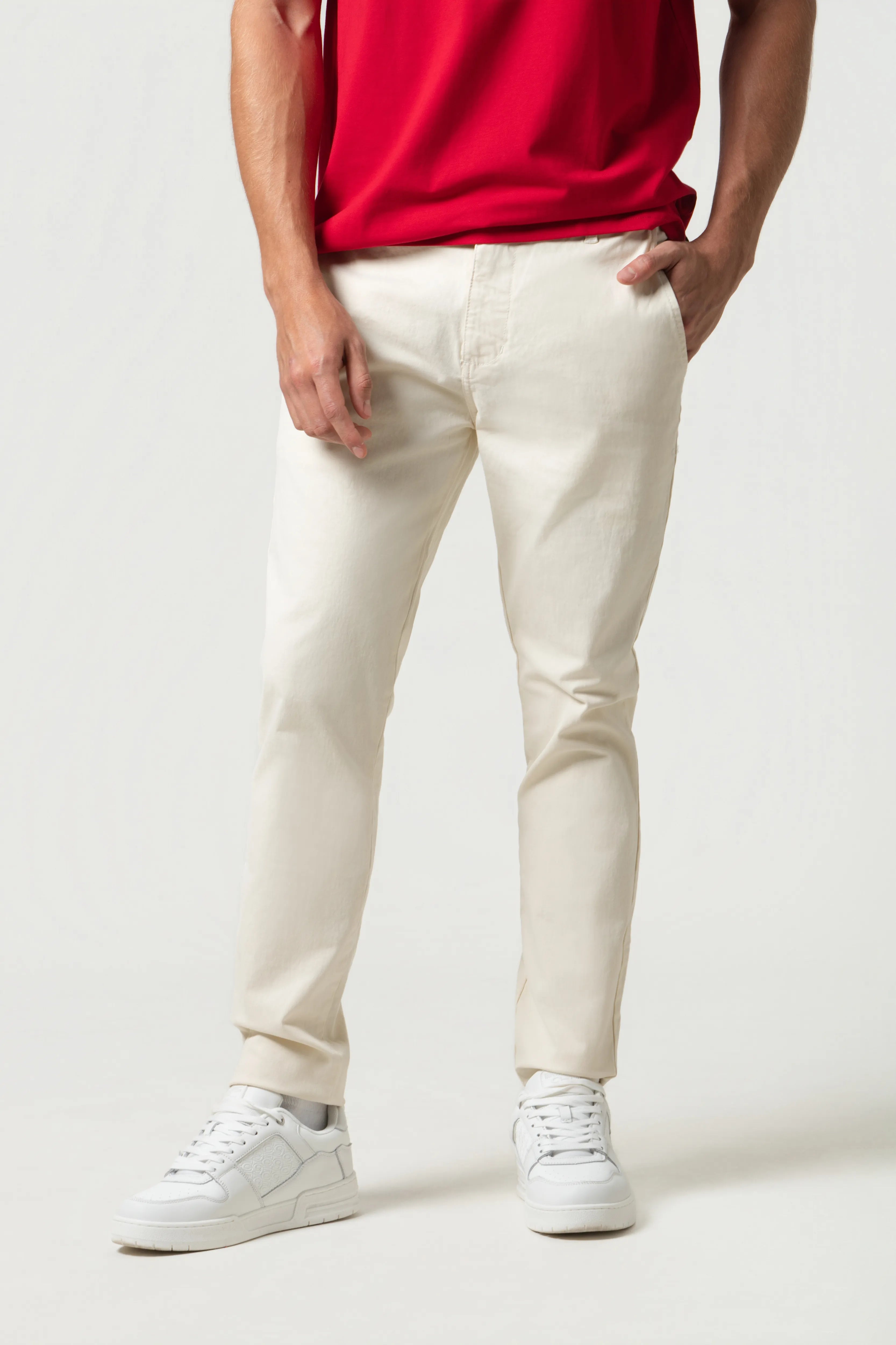 PANTALON CHINO COLOR WHITECAP GRAY