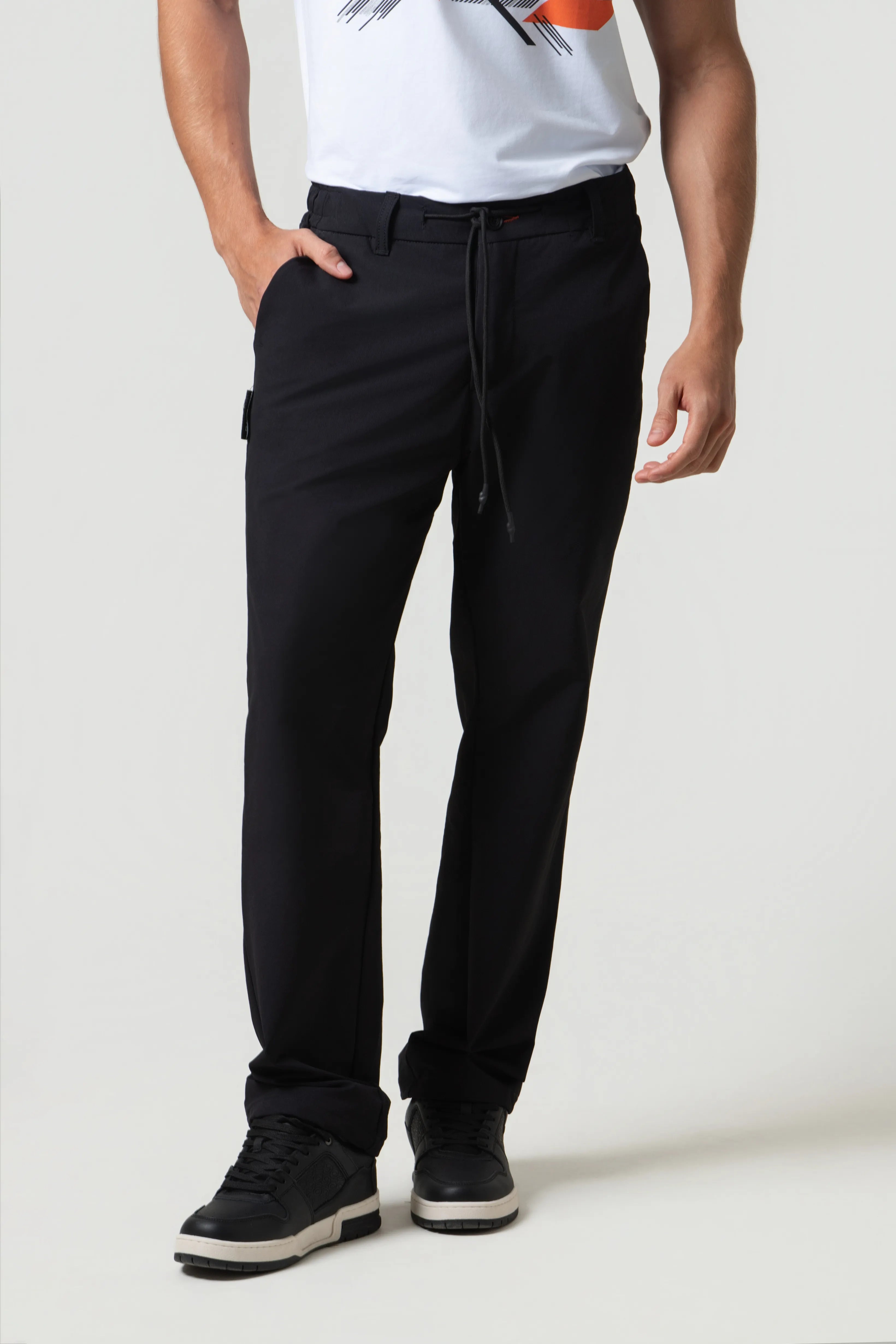 PANTALON JOGG COLOR NEGRO