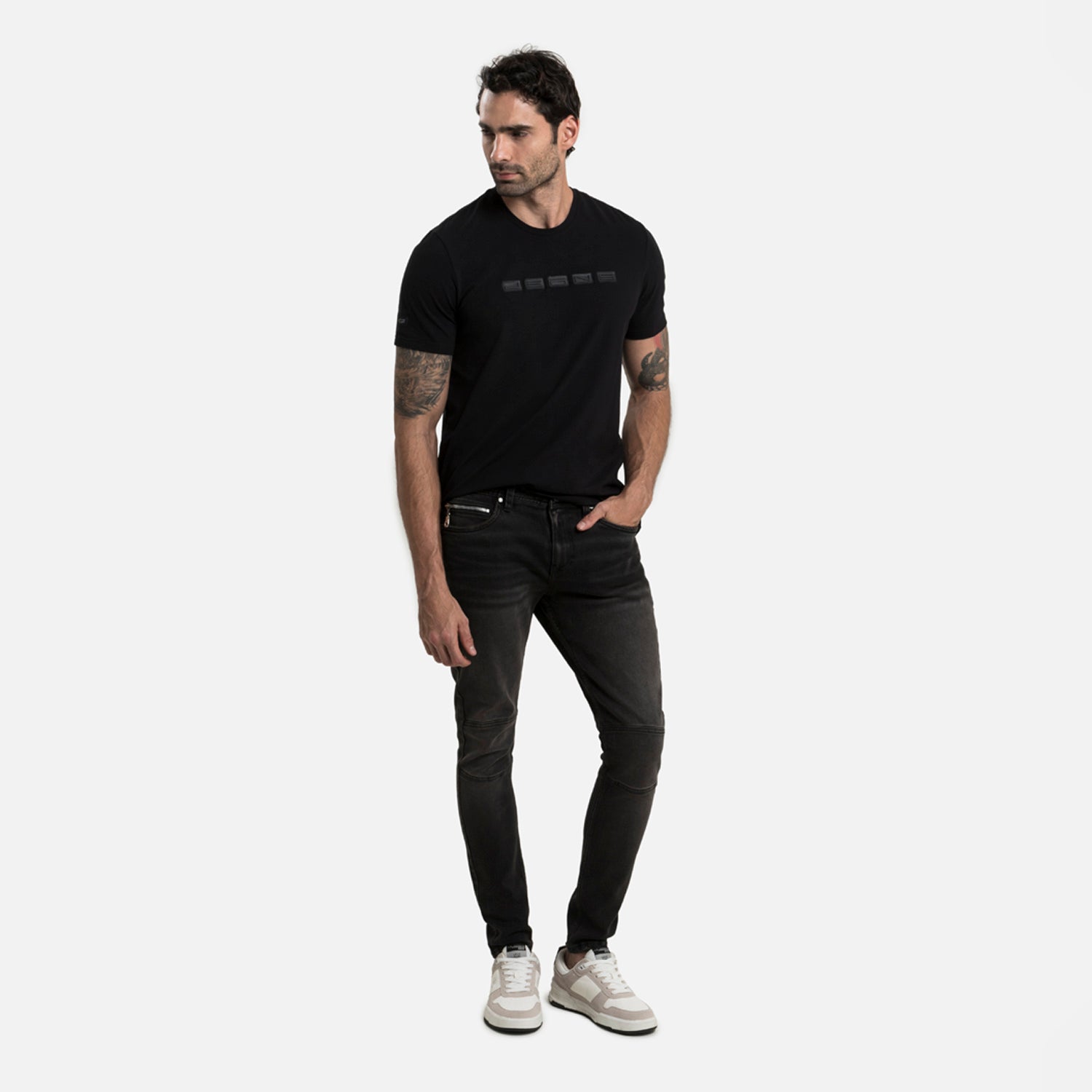 JEAN 5 BOLSILLOS COLOR NEGRO