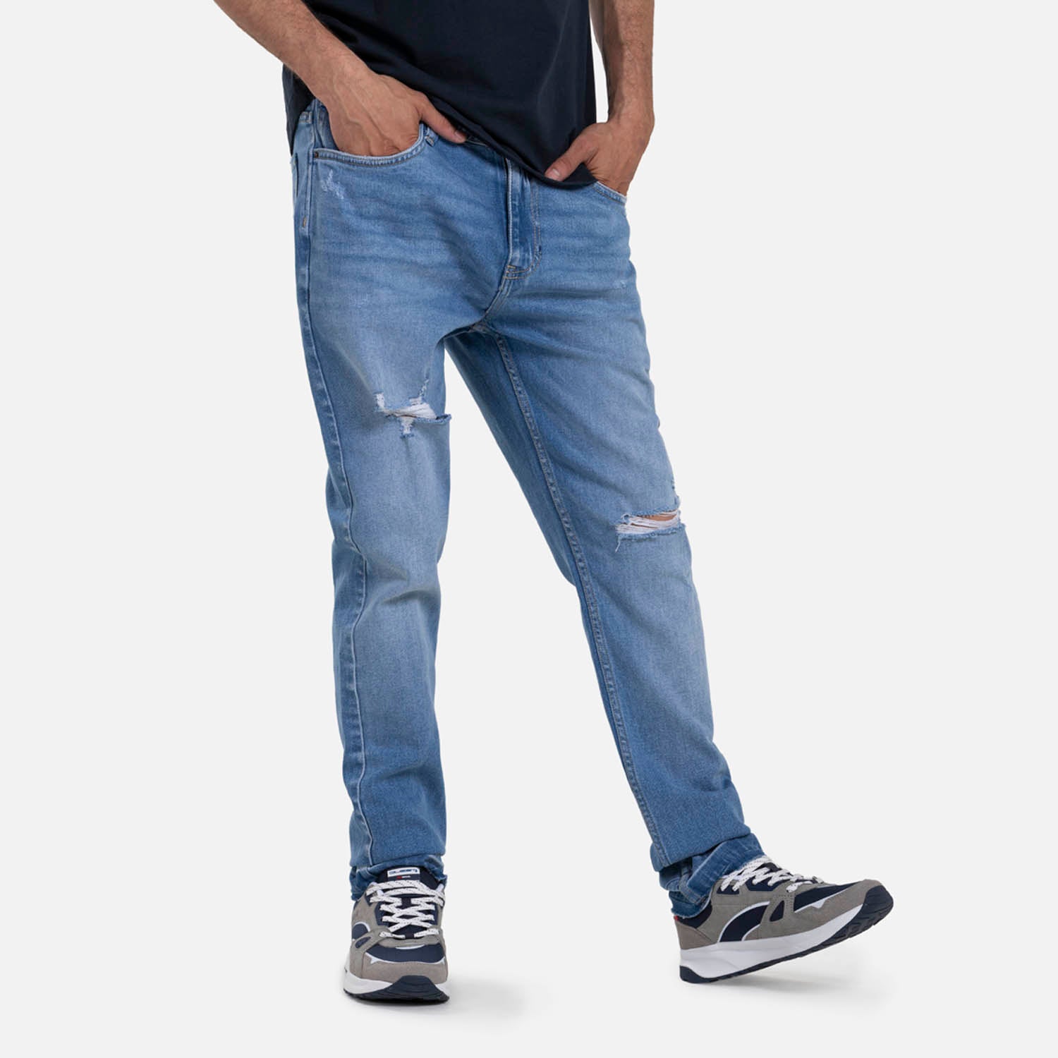 JEAN 5 BOLSILLOS COLOR AZUL CLARO