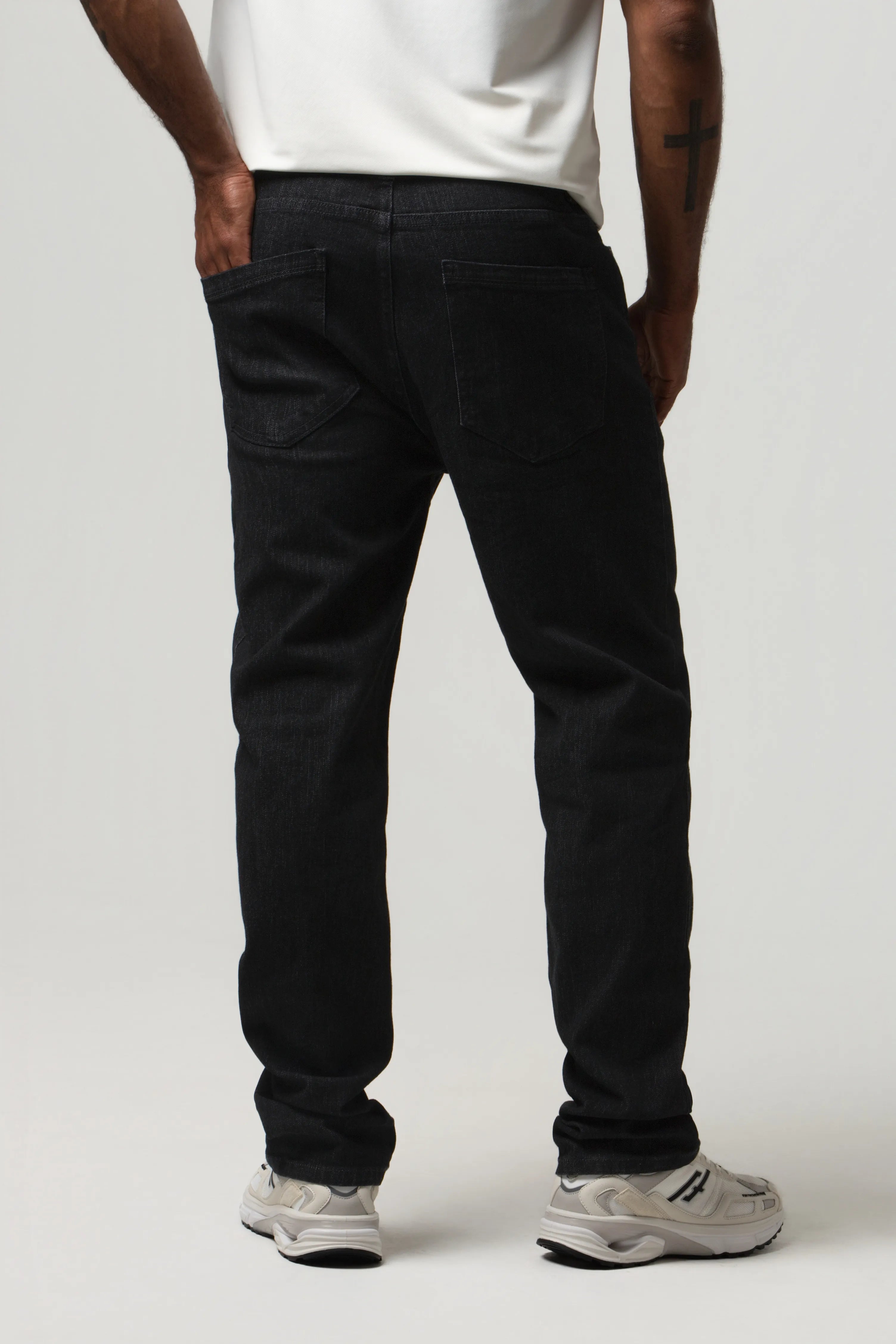 JEAN 5 BOLSILLOS COLOR NEGRO NEGRO