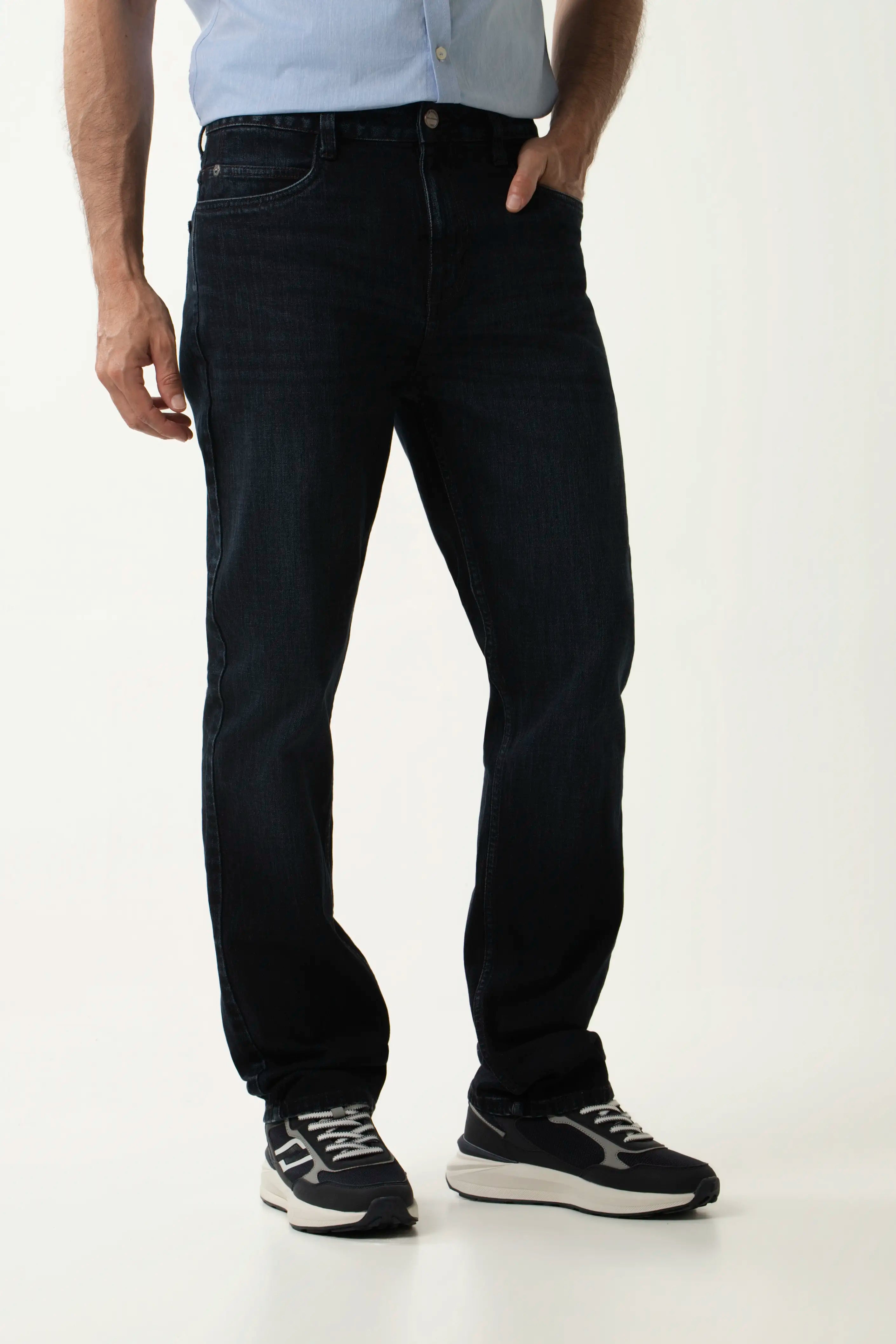 JEAN 5 BOLSILLOS COLOR AZUL OSCURO