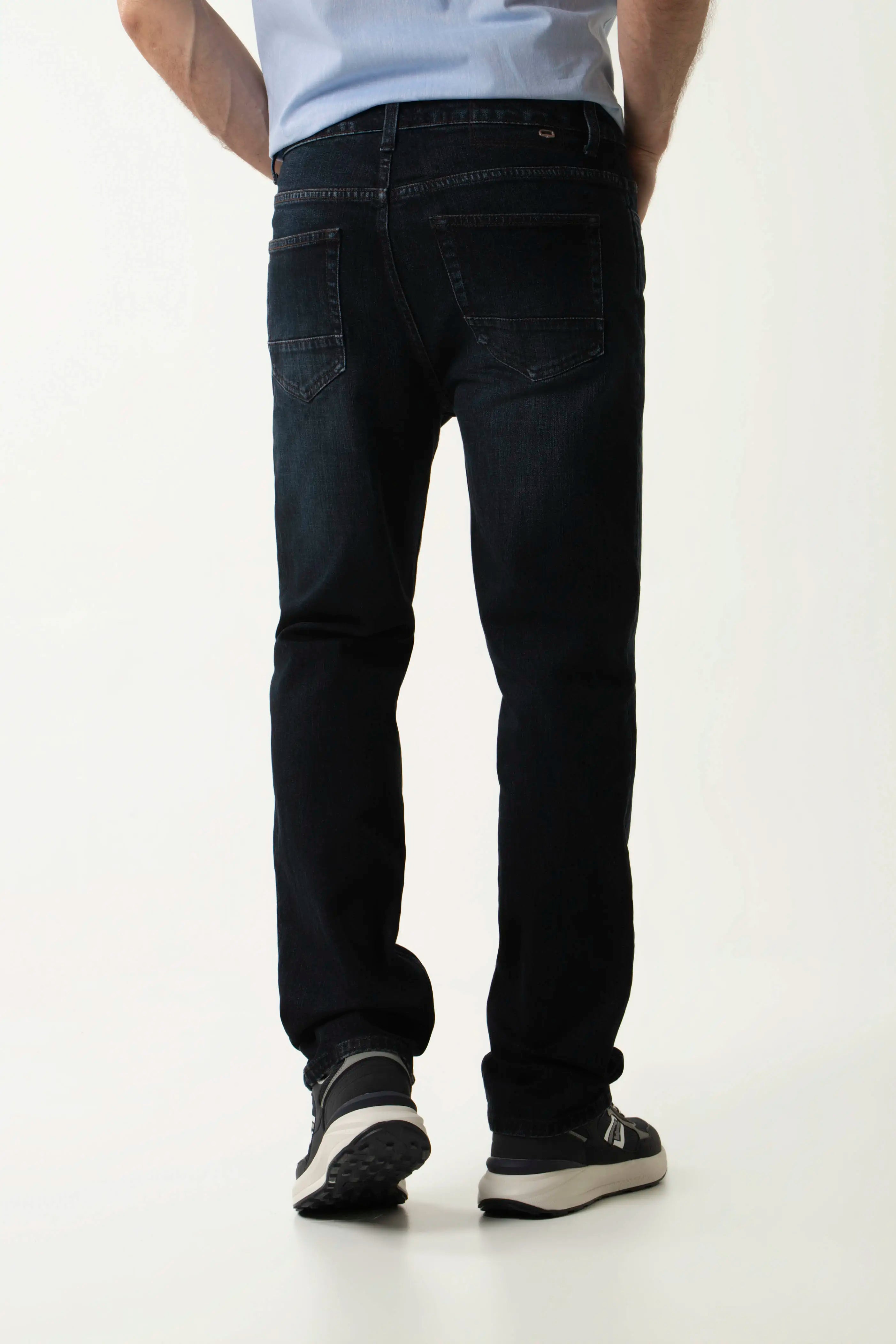 JEAN 5 BOLSILLOS COLOR AZUL OSCURO