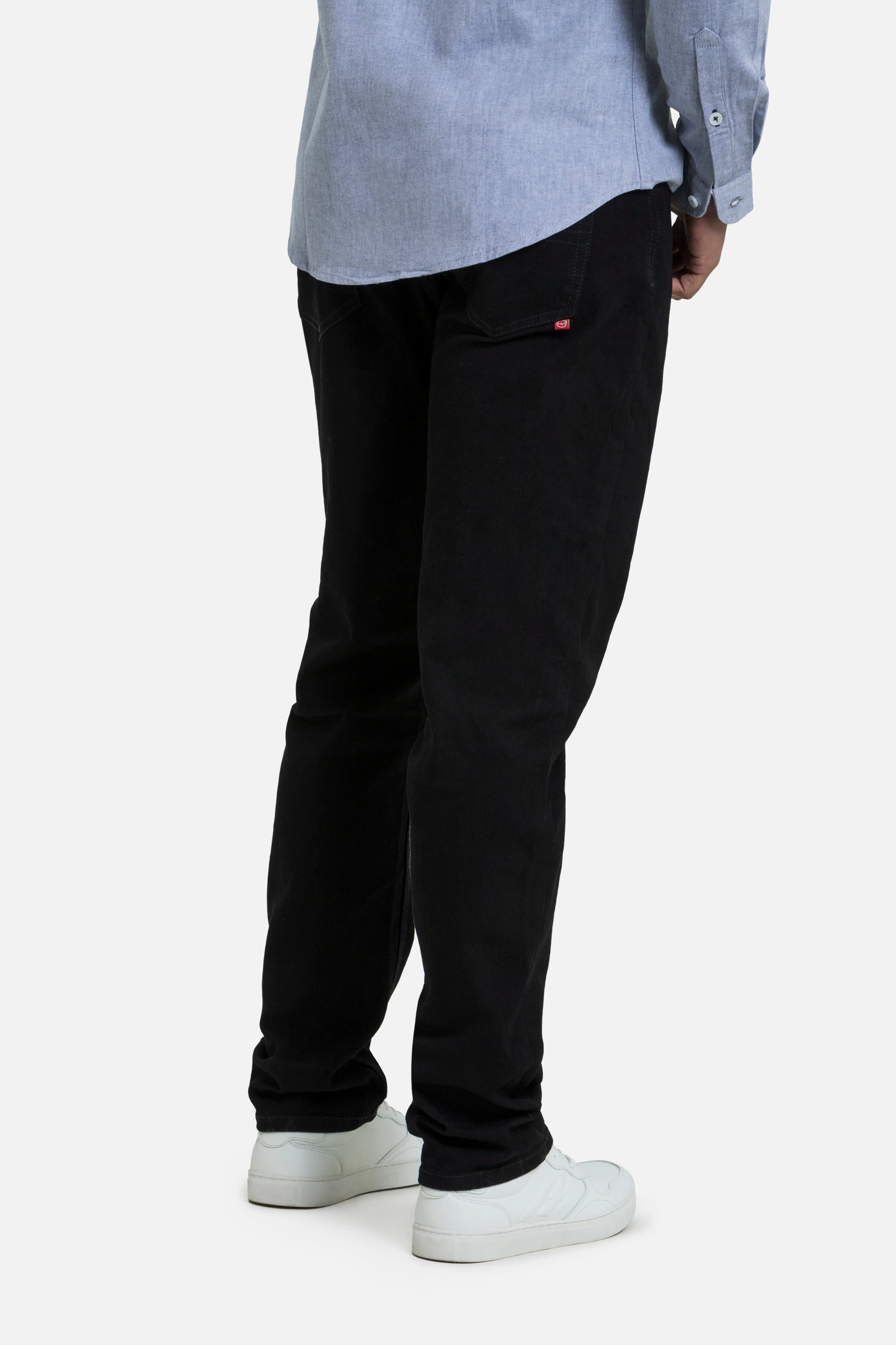 JEAN 5 BOLSILLOS COLOR NEGRO NEGRO